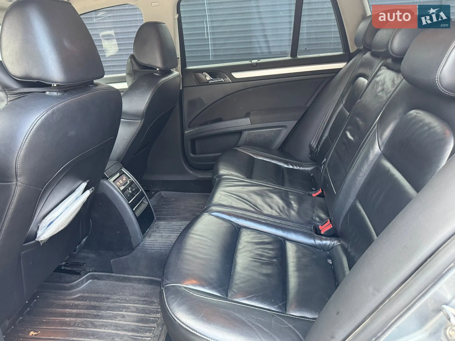 2011 Skoda Superb - мініатюра 18