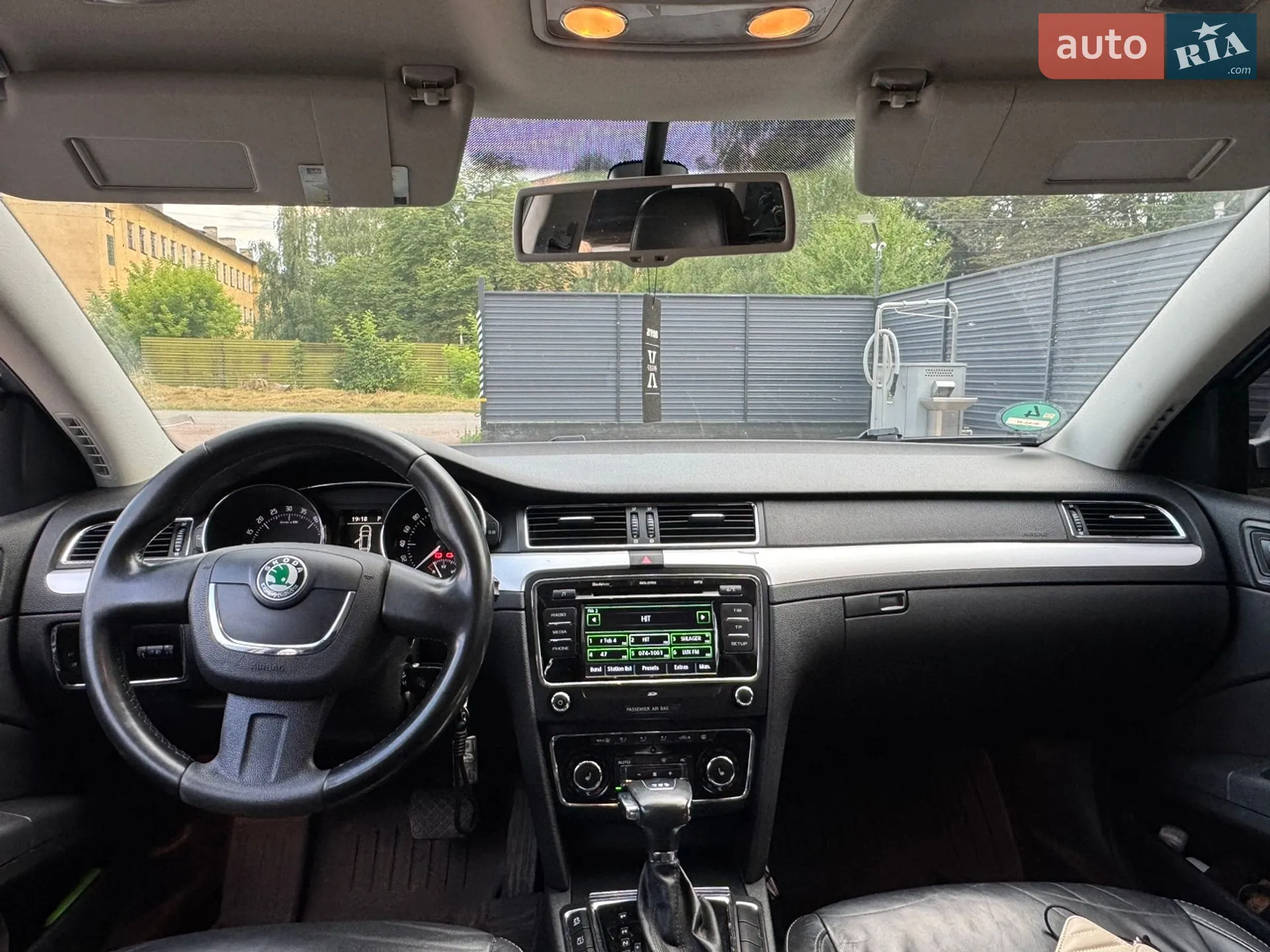 2011 Skoda Superb - мініатюра 20