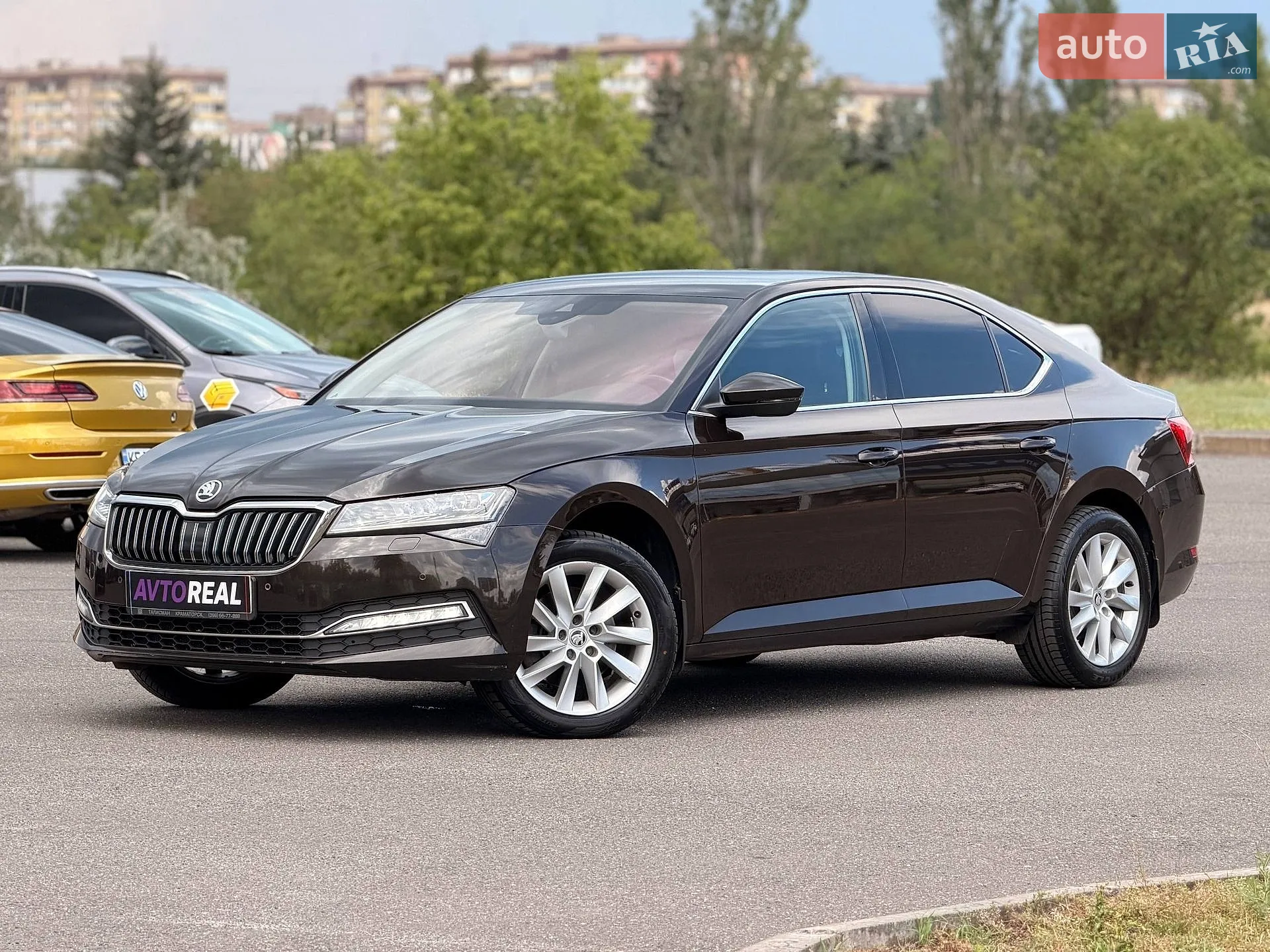 2020 Skoda Superb - мініатюра 2