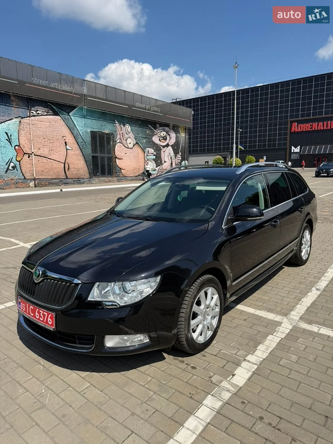 2011 Skoda Superb - мініатюра 3