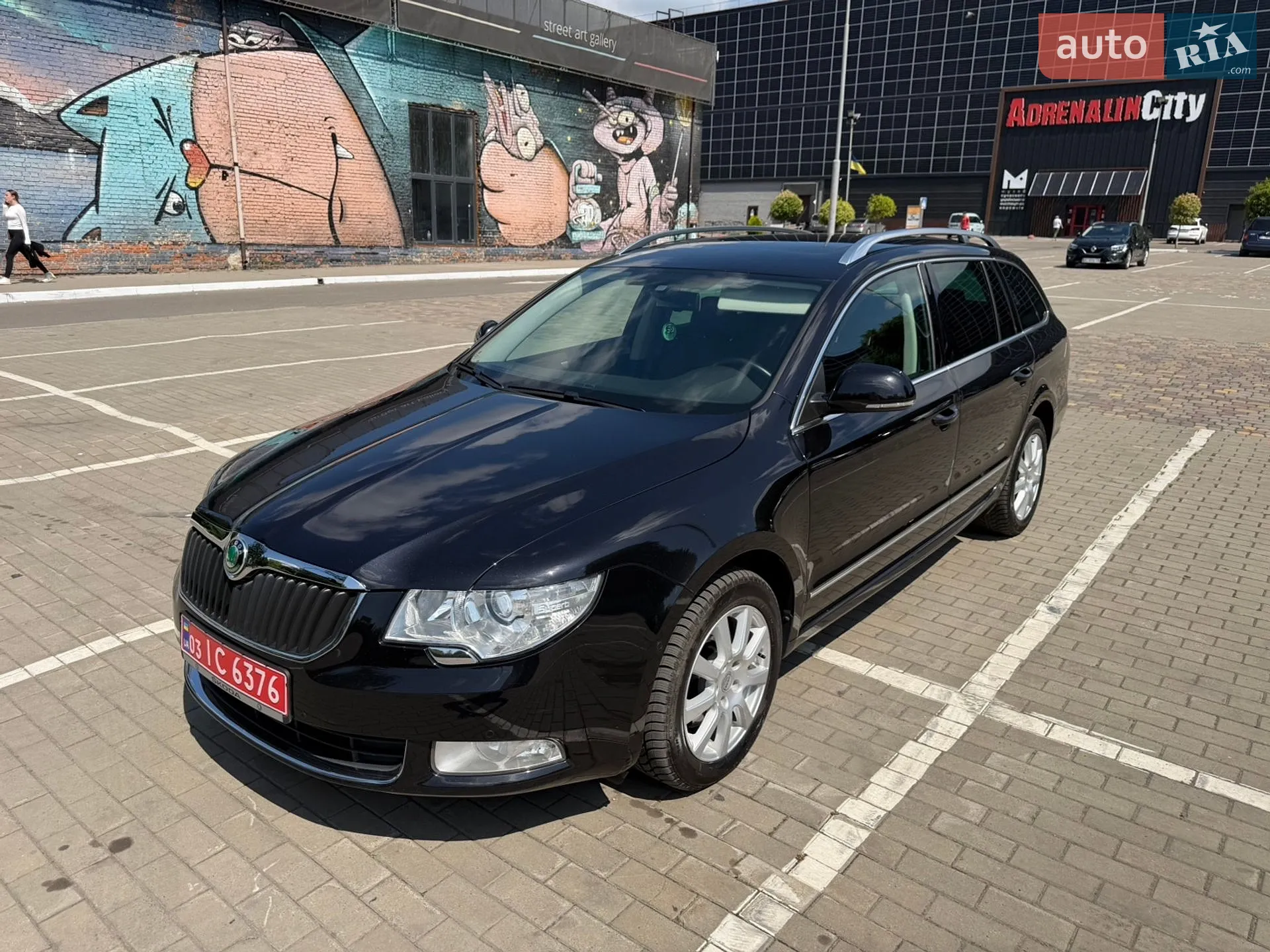 2011 Skoda Superb - мініатюра 10