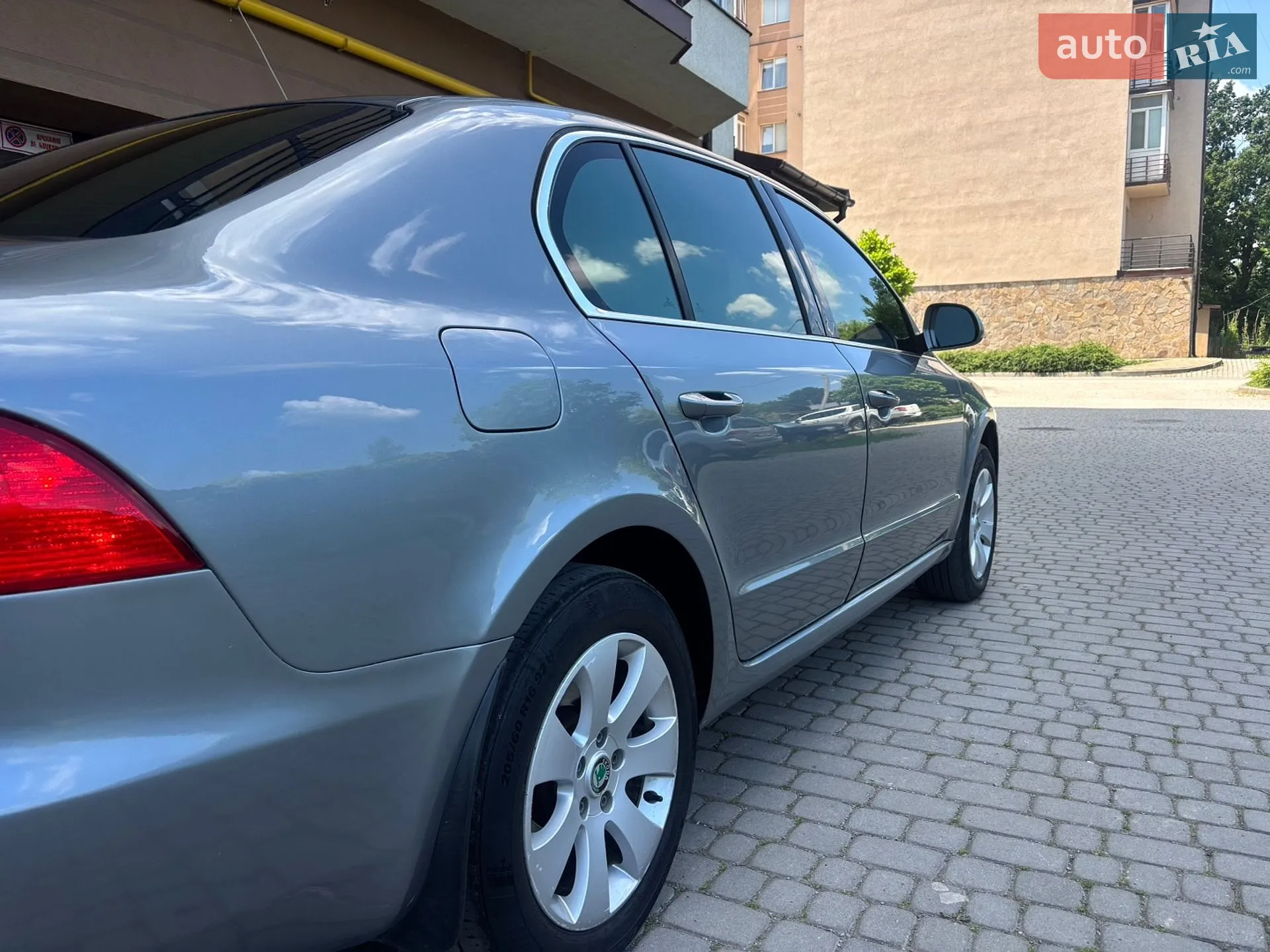 2012 Skoda Superb - мініатюра 16