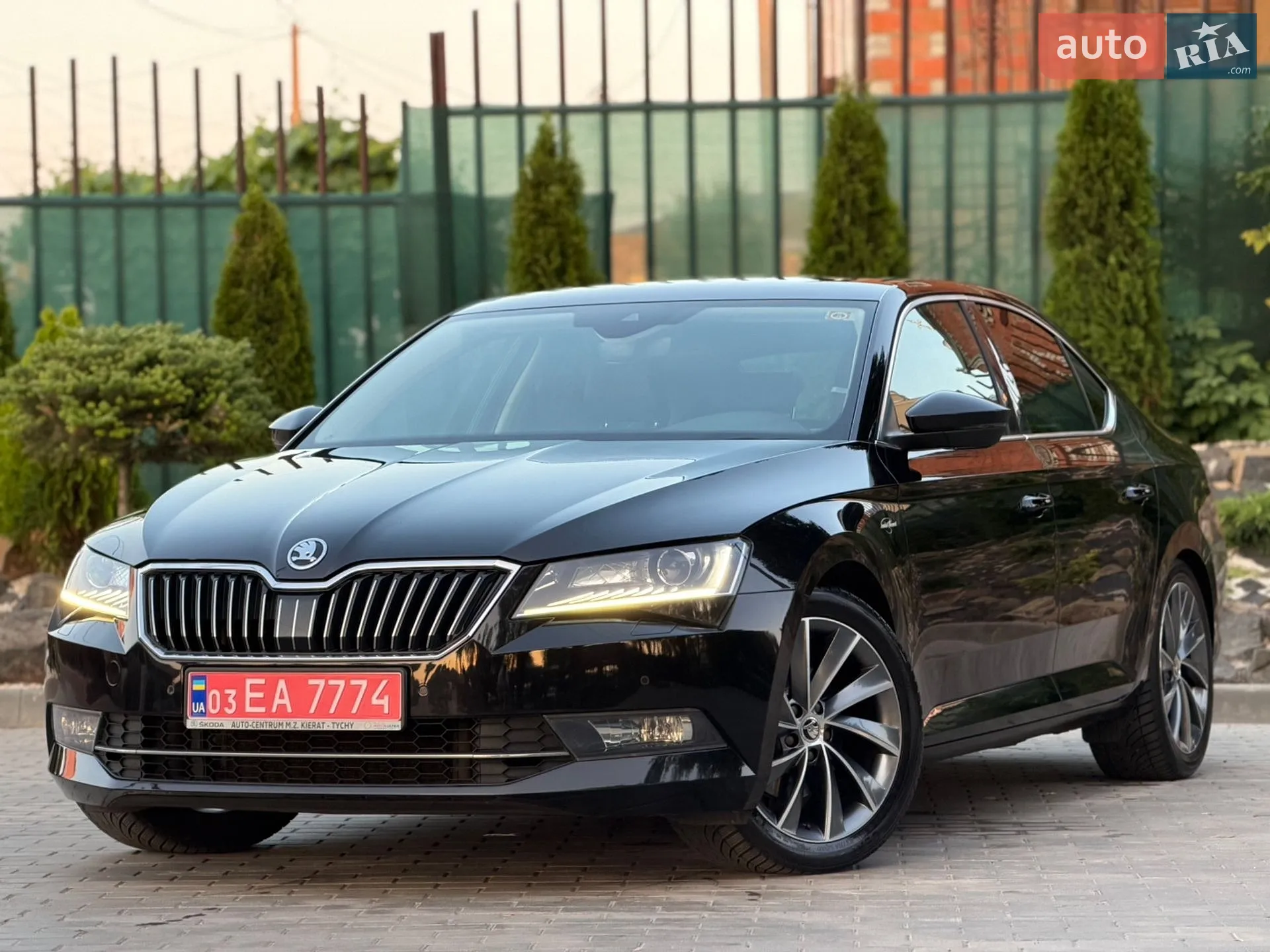 2017 Skoda Superb - мініатюра 13