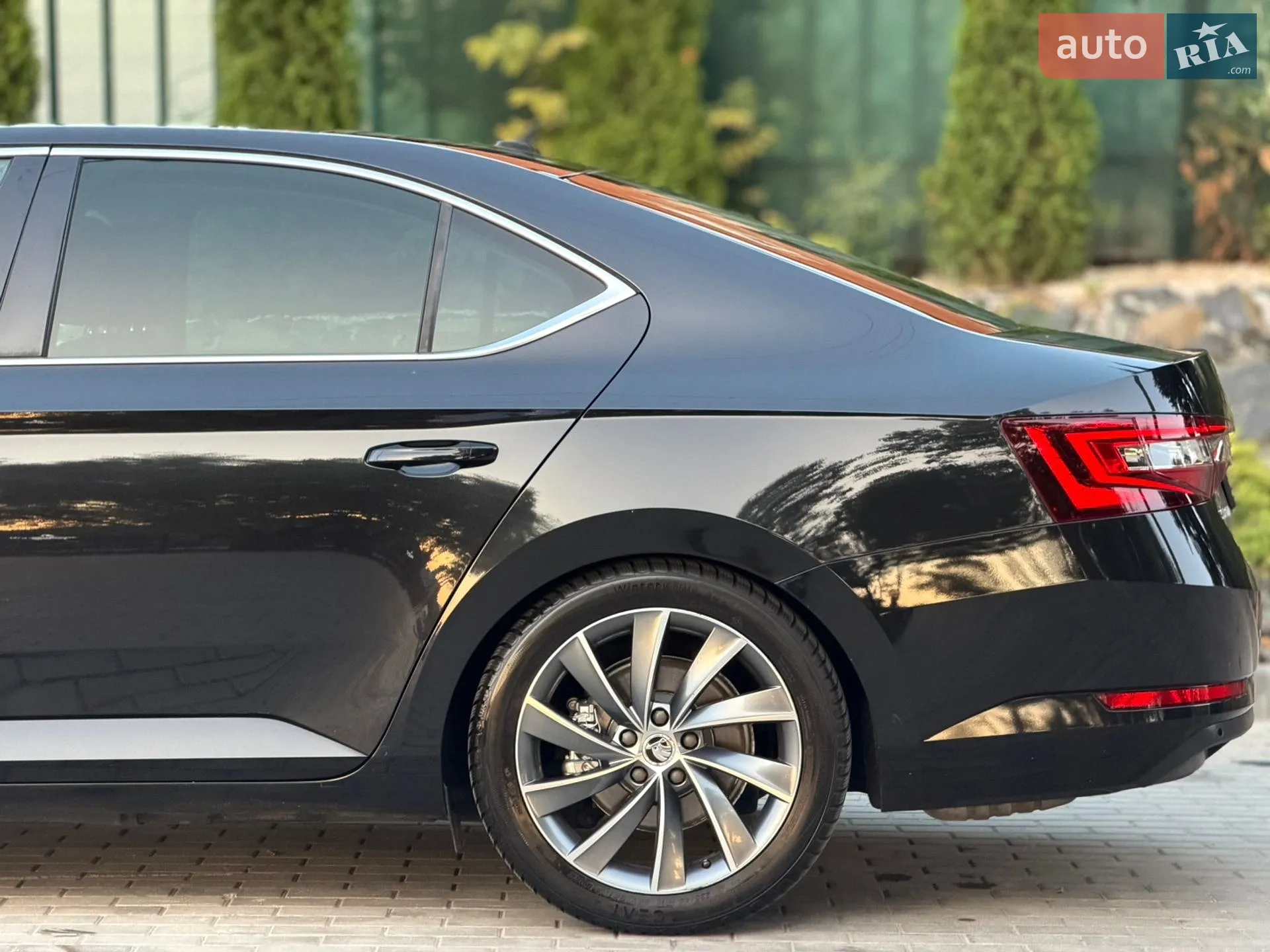 2017 Skoda Superb - мініатюра 32