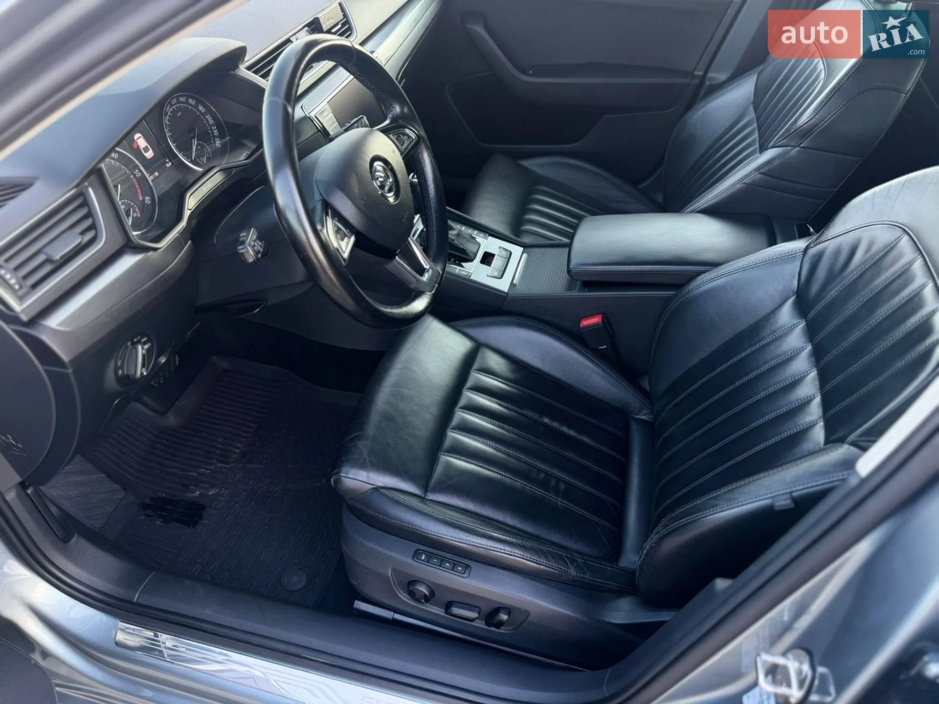 2016 Skoda Superb - мініатюра 20
