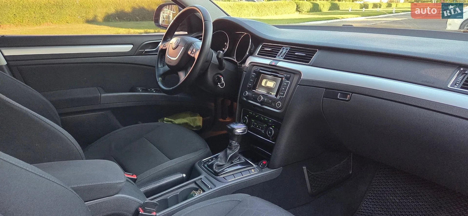 2011 Skoda Superb - мініатюра 8