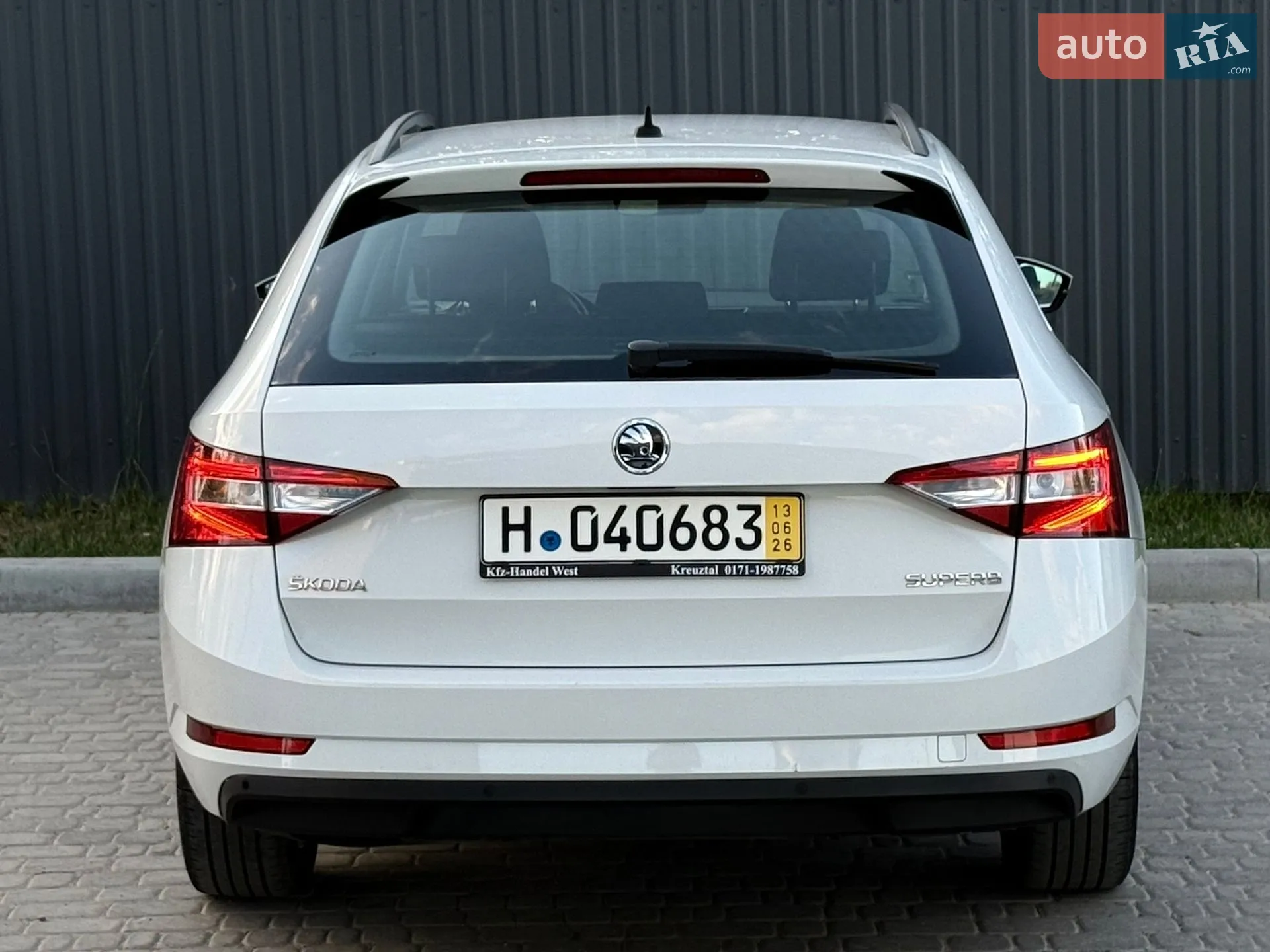 2017 Skoda Superb - мініатюра 40
