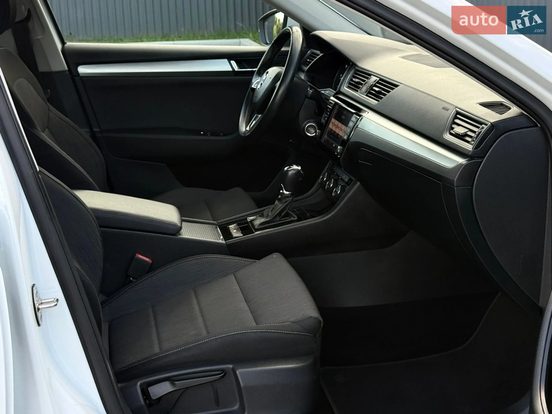 2017 Skoda Superb - мініатюра 59