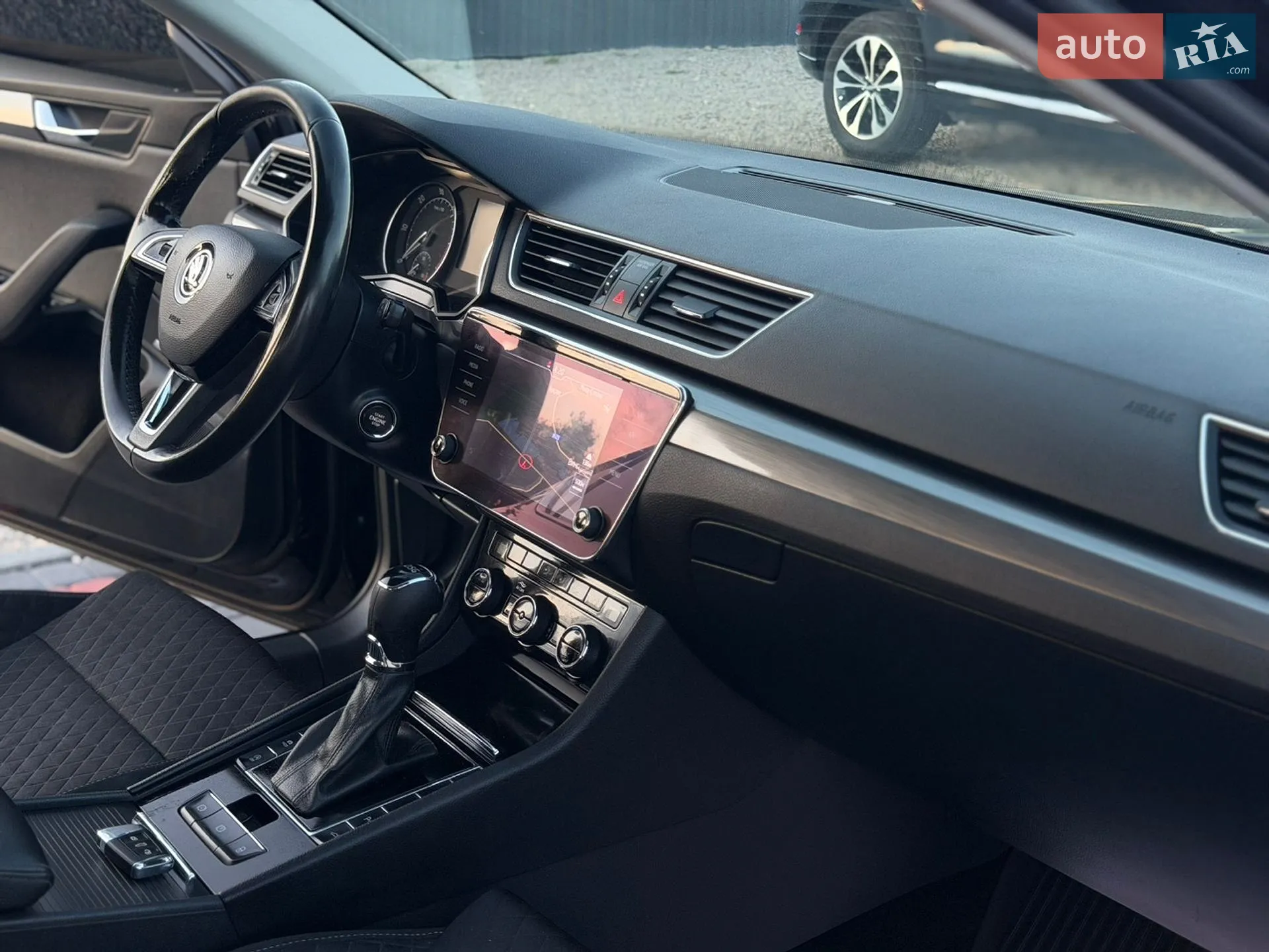 2019 Skoda Superb - мініатюра 32