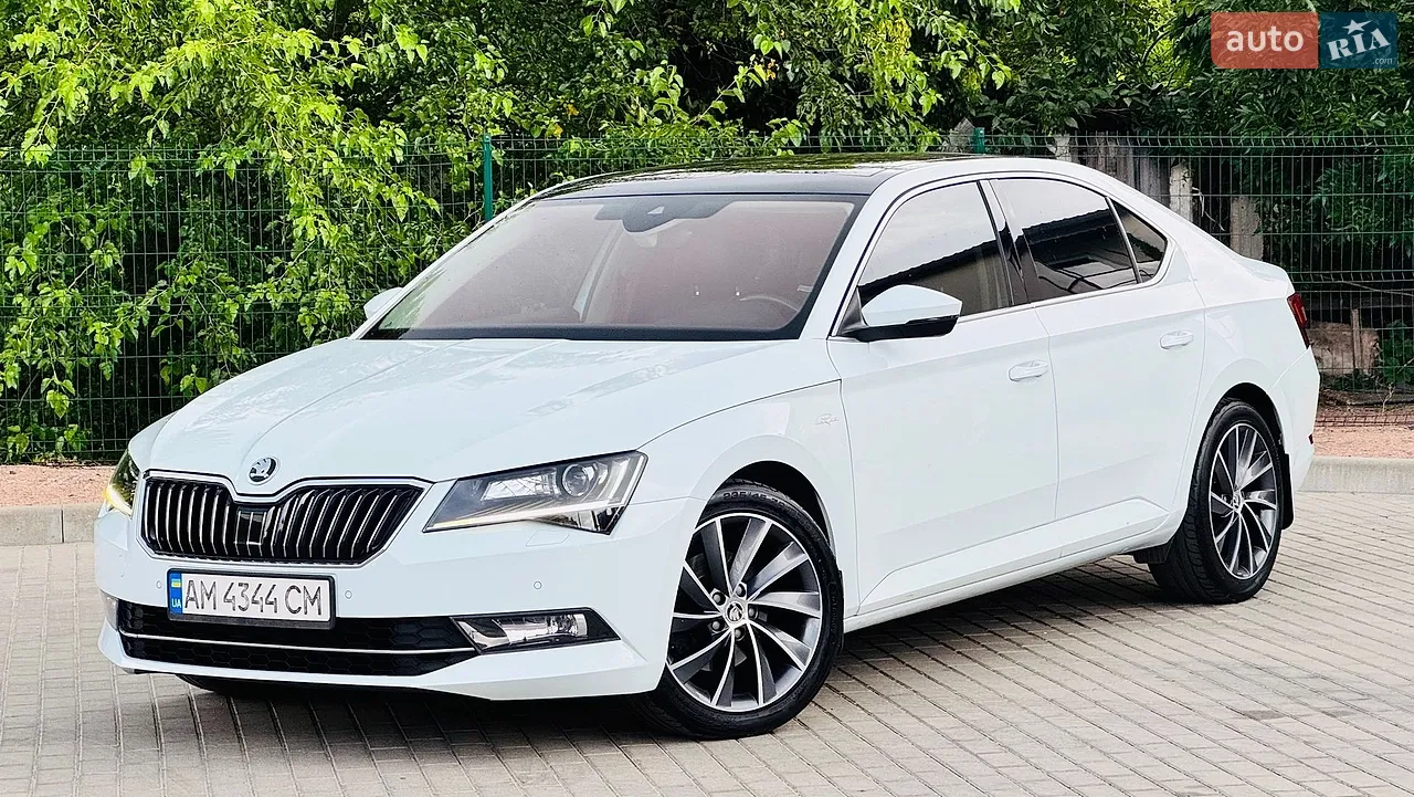 2015 Skoda Superb - мініатюра 16