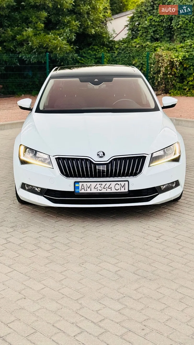2016 Skoda Superb - мініатюра 16