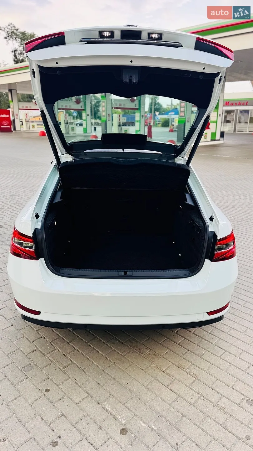 2016 Skoda Superb - мініатюра 26