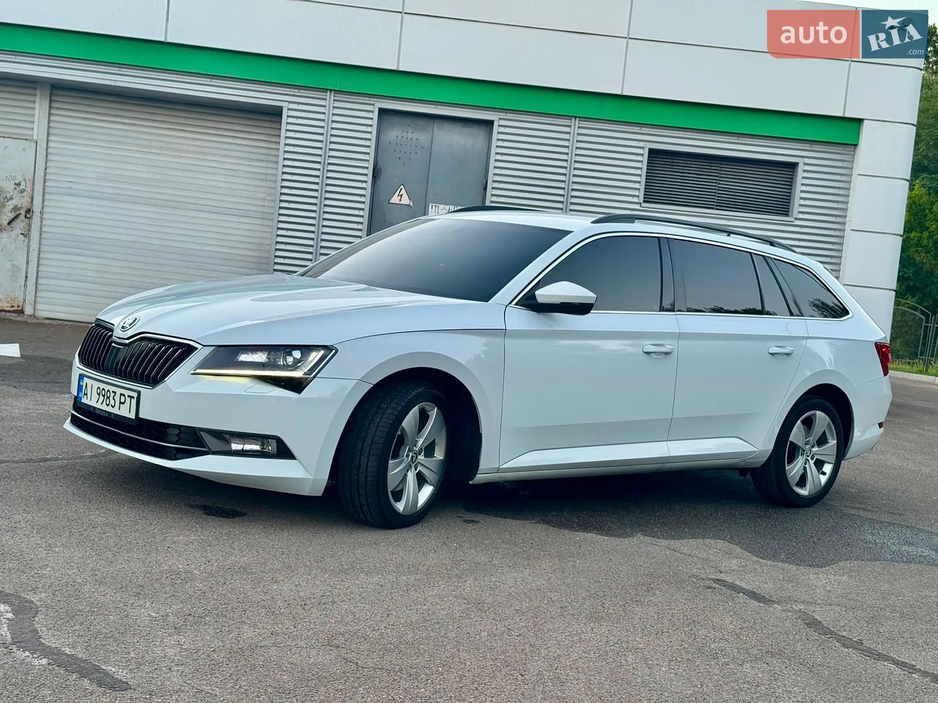 2017 Skoda Superb - мініатюра 18