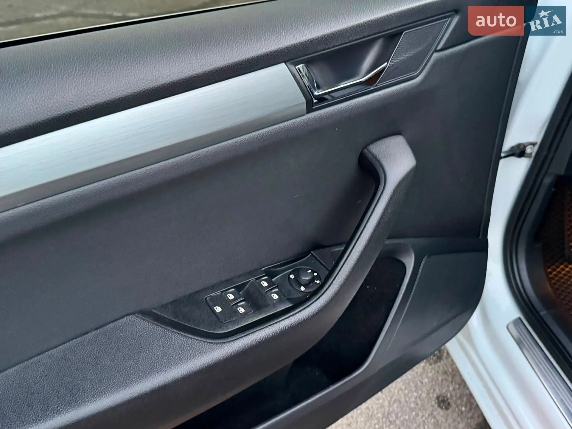 2017 Skoda Superb - мініатюра 32