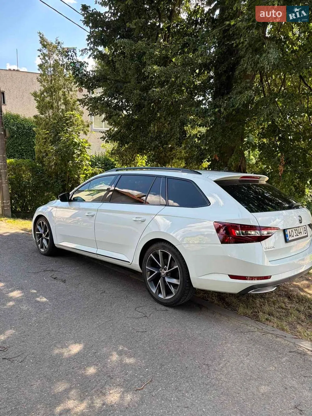 2017 Skoda Superb - мініатюра 4