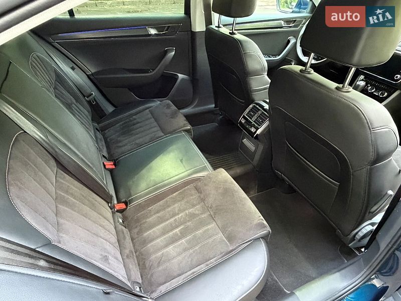 Лифтбек Skoda Superb 2022 в Киеве