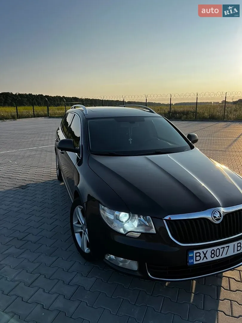 2010 Skoda Superb - мініатюра 7