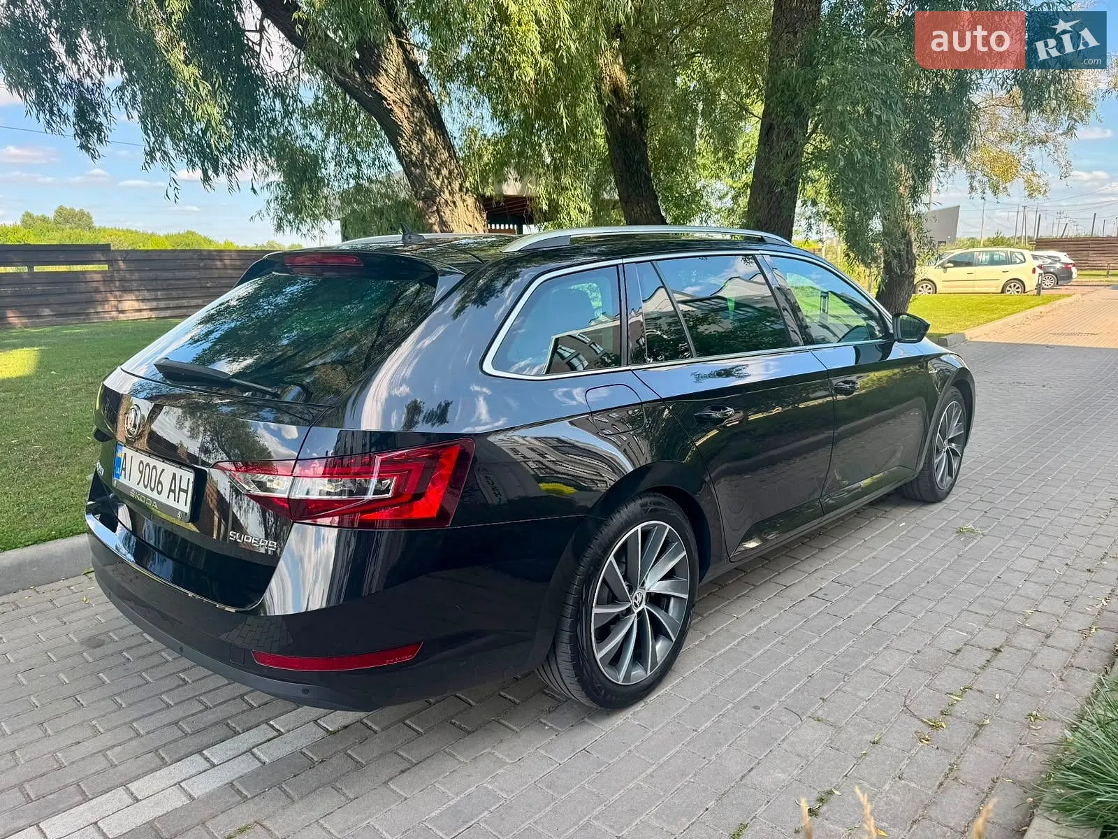 2019 Skoda Superb - мініатюра 16