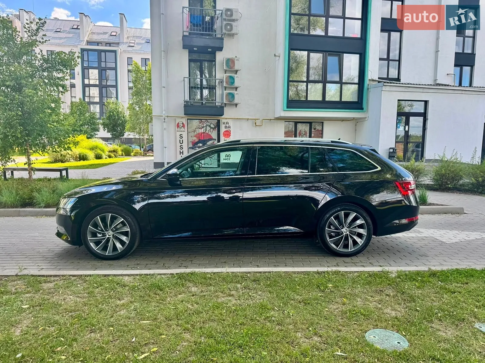 2019 Skoda Superb - мініатюра 19