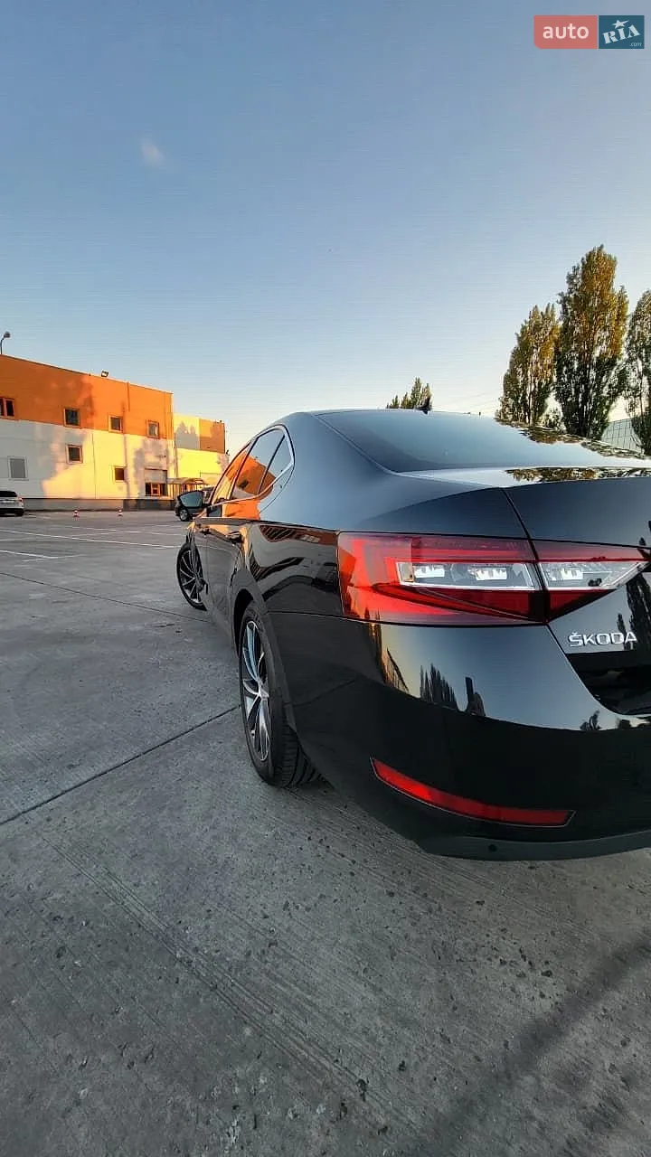 2016 Skoda Superb - мініатюра 5