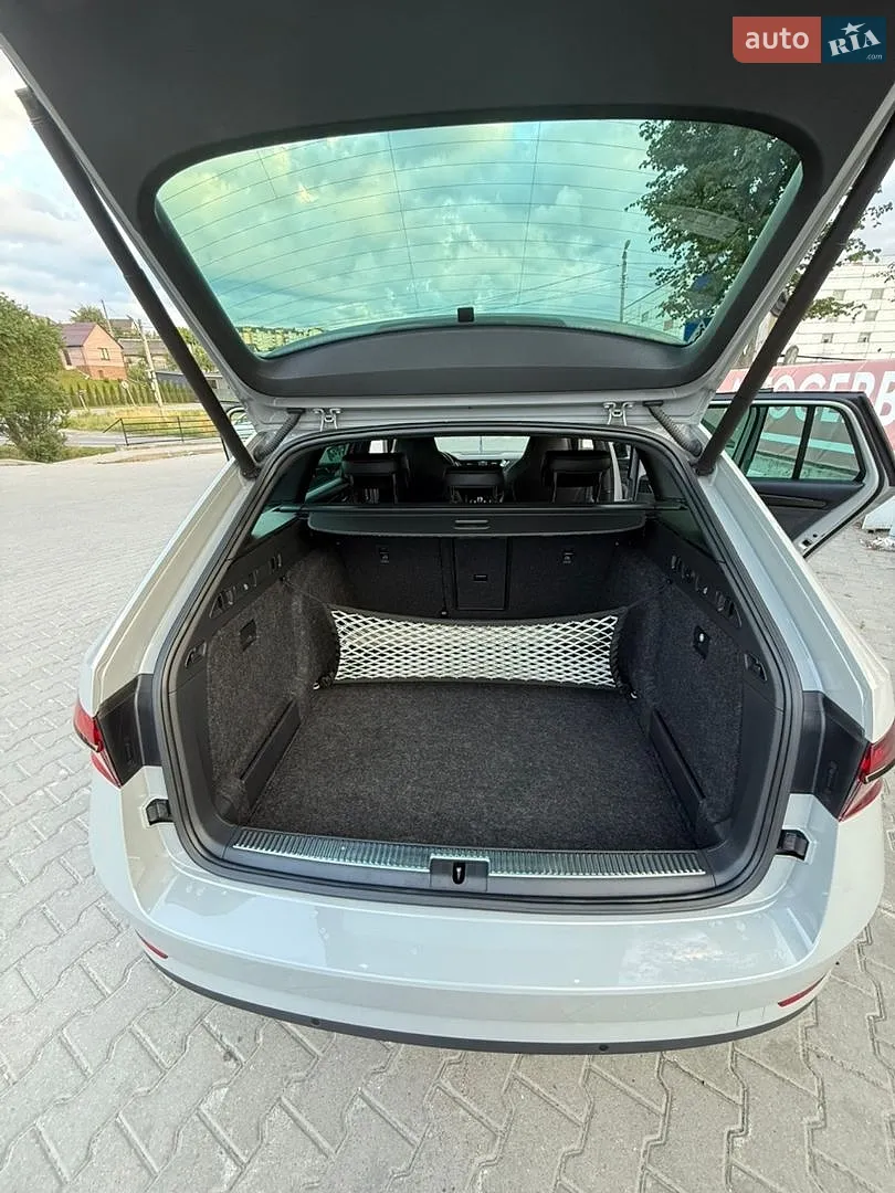 2020 Skoda Superb - мініатюра 6