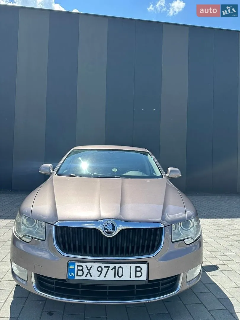 2012 Skoda Superb - мініатюра 2