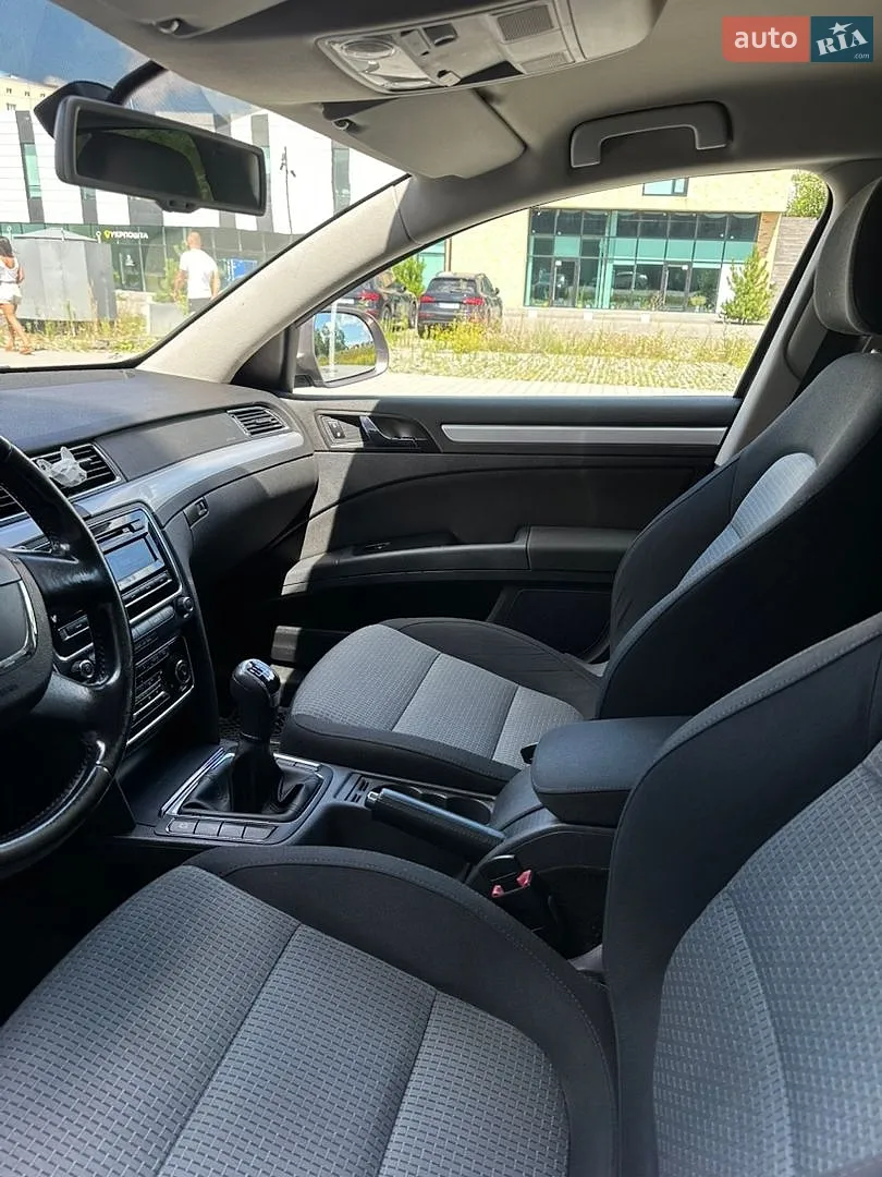 2012 Skoda Superb - мініатюра 38