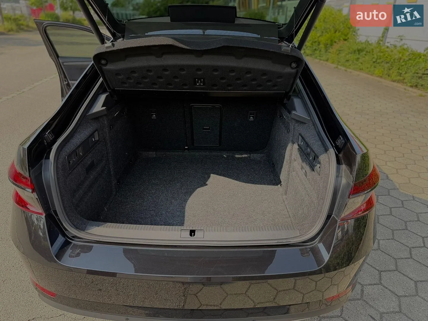 2020 Skoda Superb - мініатюра 9