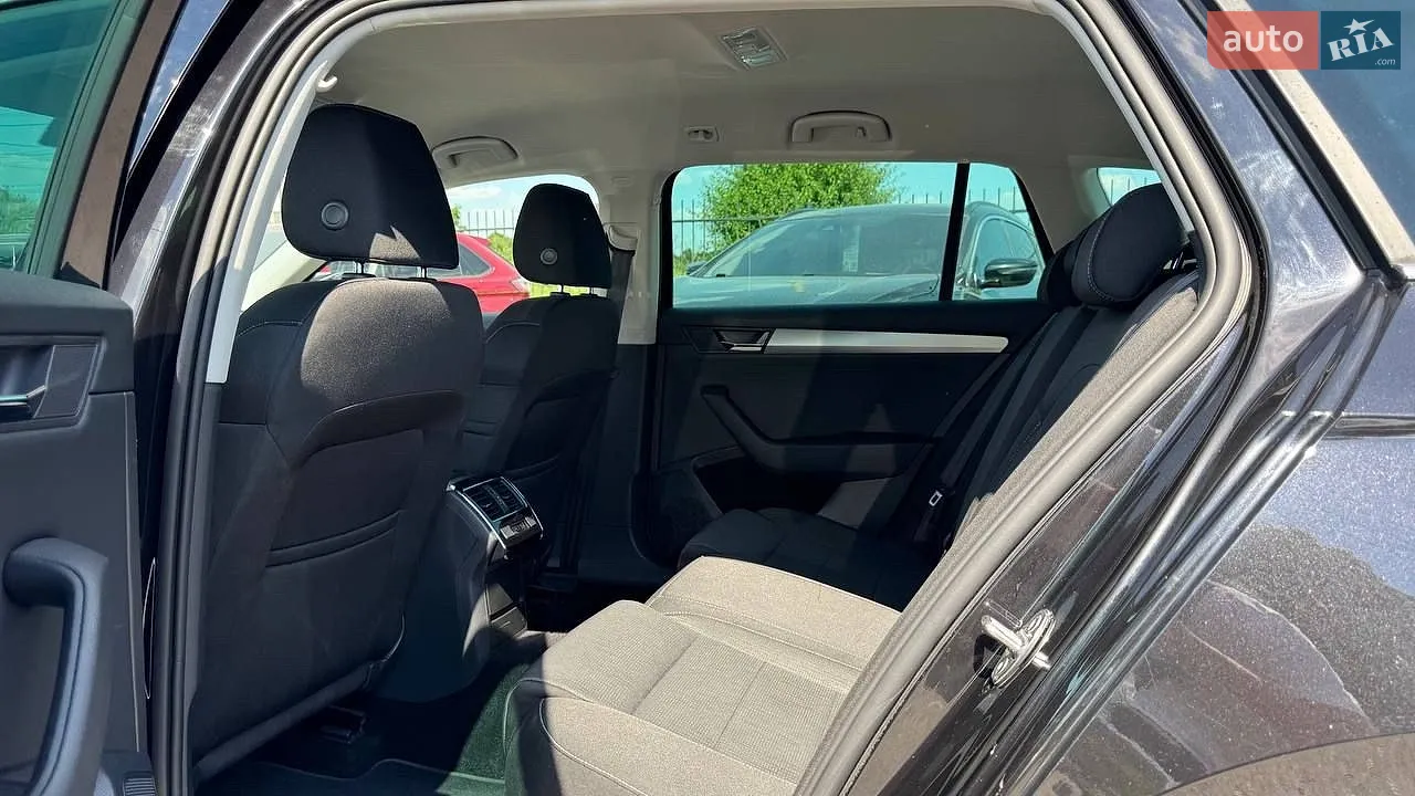 2018 Skoda Superb - мініатюра 3