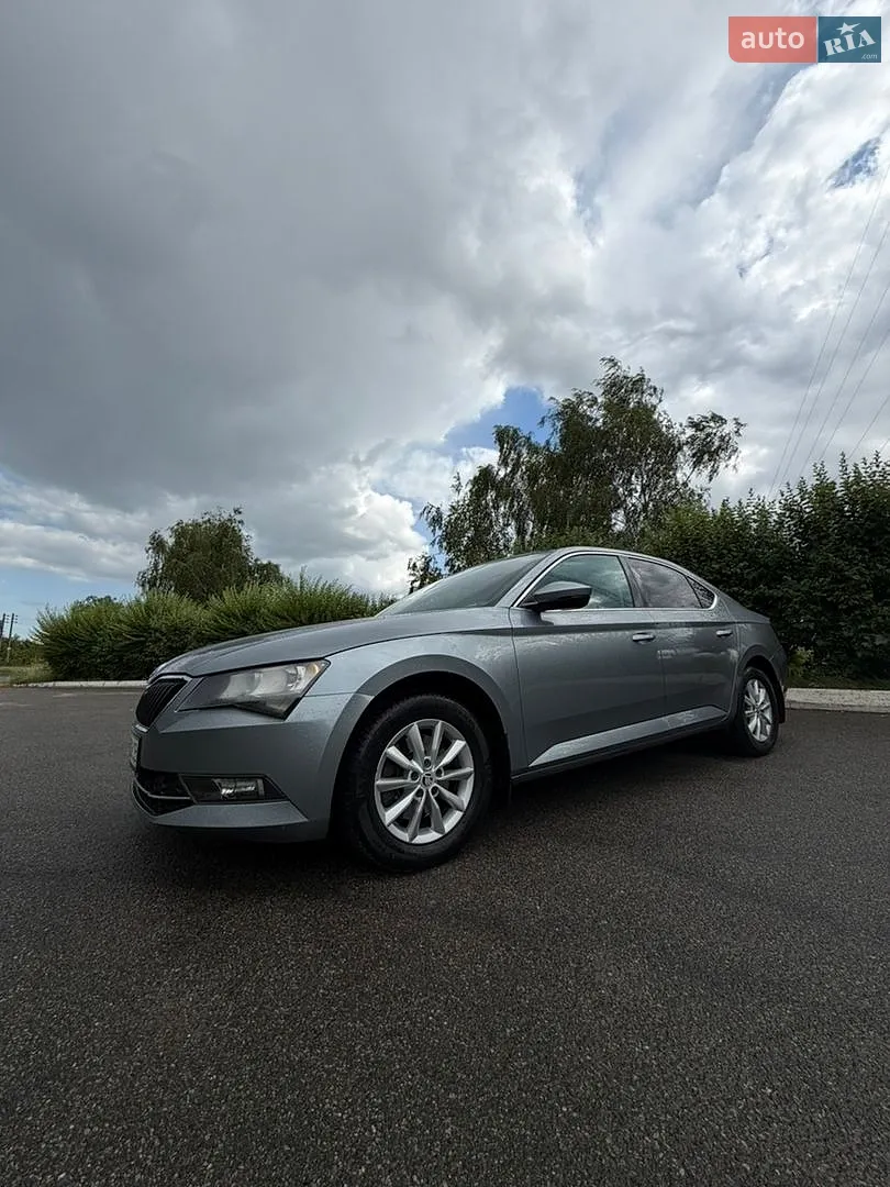 2016 Skoda Superb - мініатюра 5
