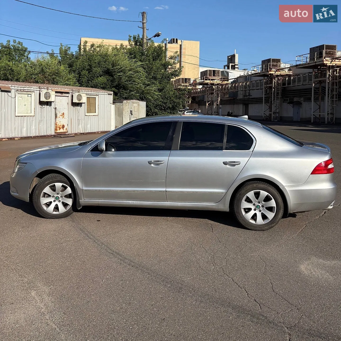 2011 Skoda Superb - мініатюра 19