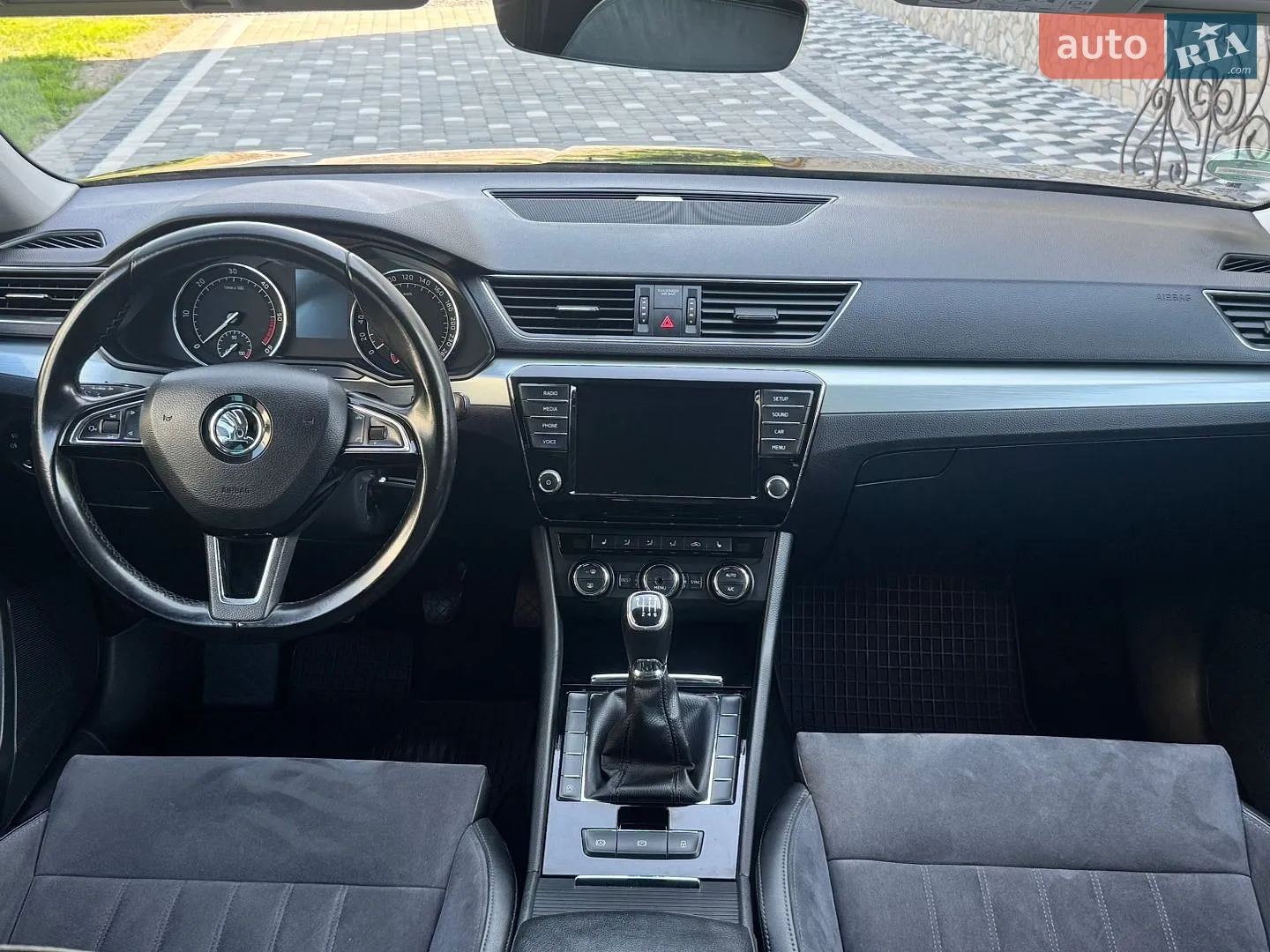 2016 Skoda Superb - мініатюра 27