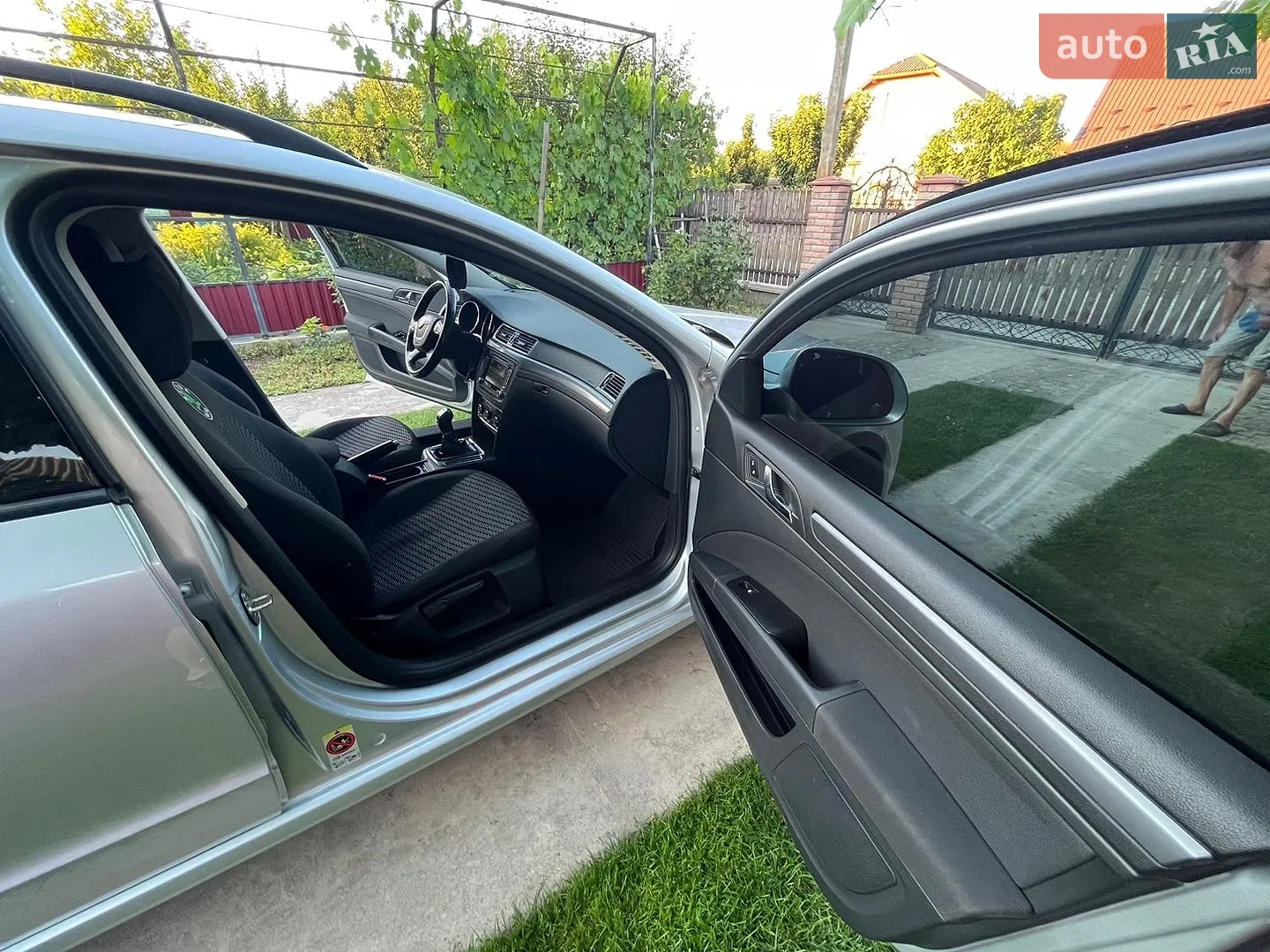 2010 Skoda Superb - мініатюра 9