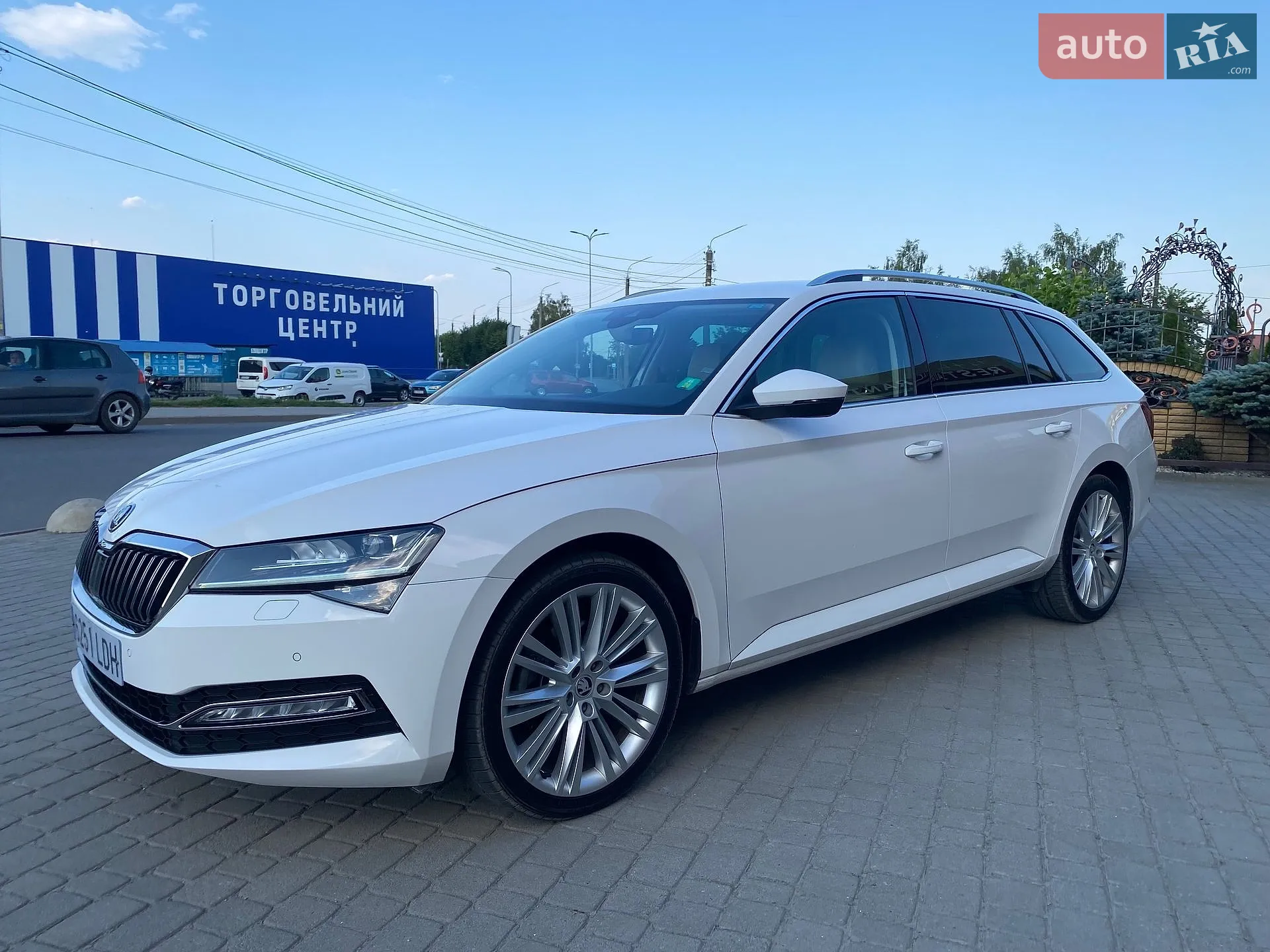 2019 Skoda Superb - мініатюра 5