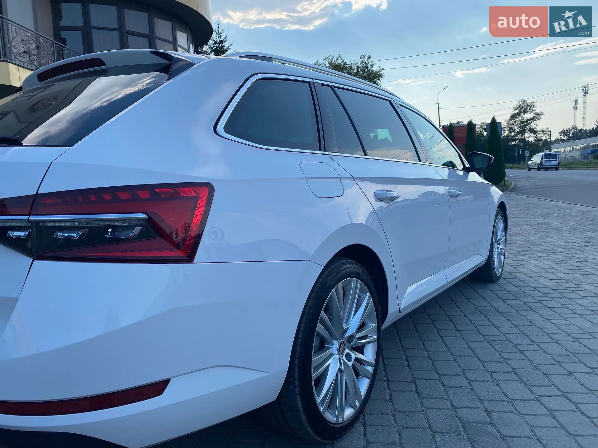 2019 Skoda Superb - мініатюра 12