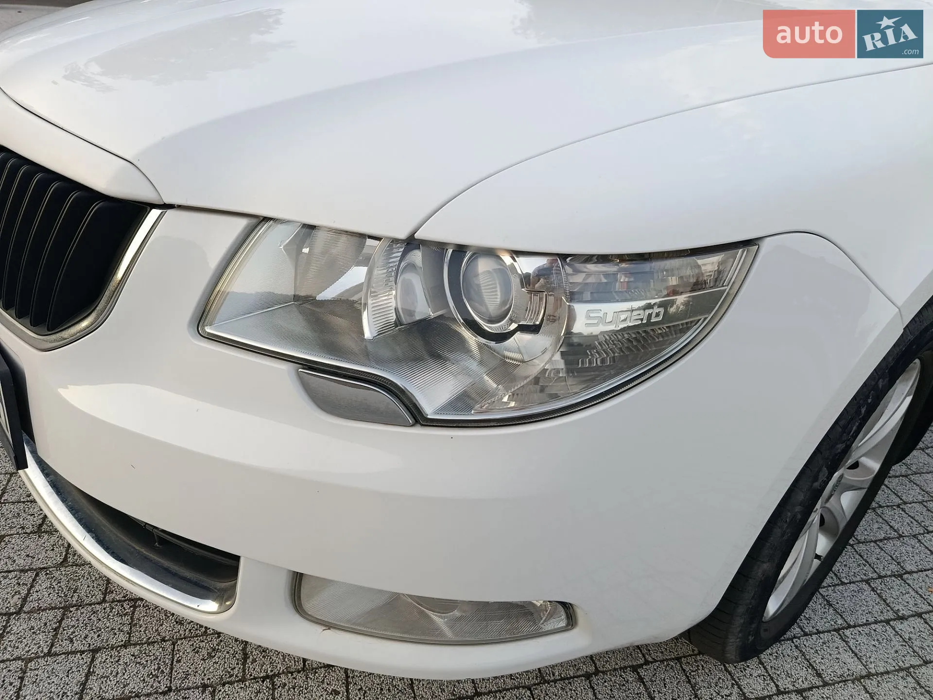 2011 Skoda Superb - мініатюра 2