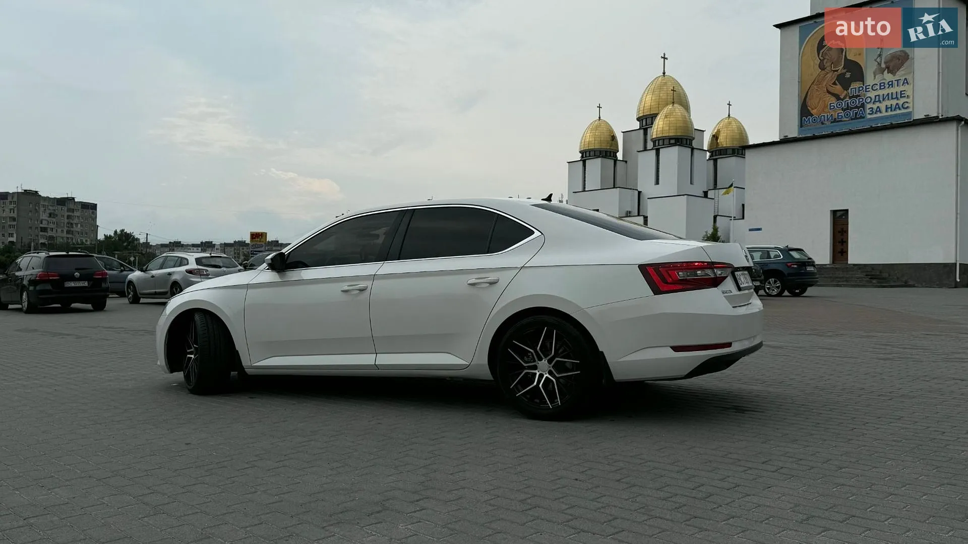 2015 Skoda Superb - мініатюра 11