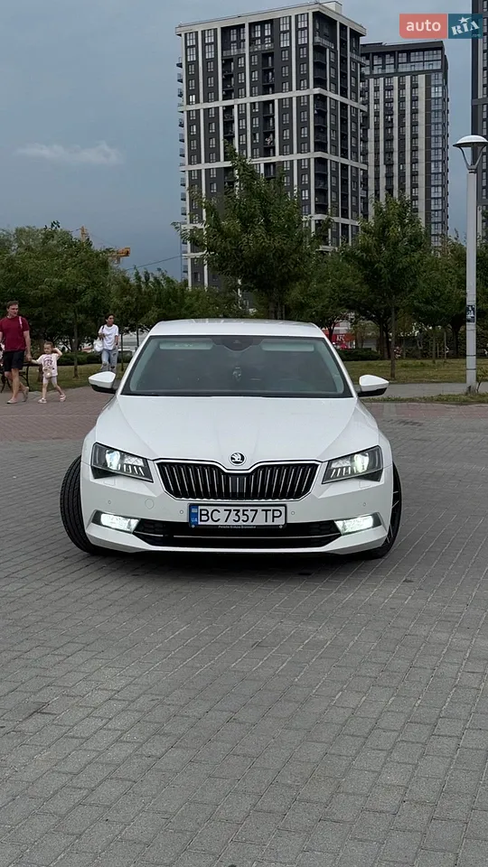2015 Skoda Superb - мініатюра 27