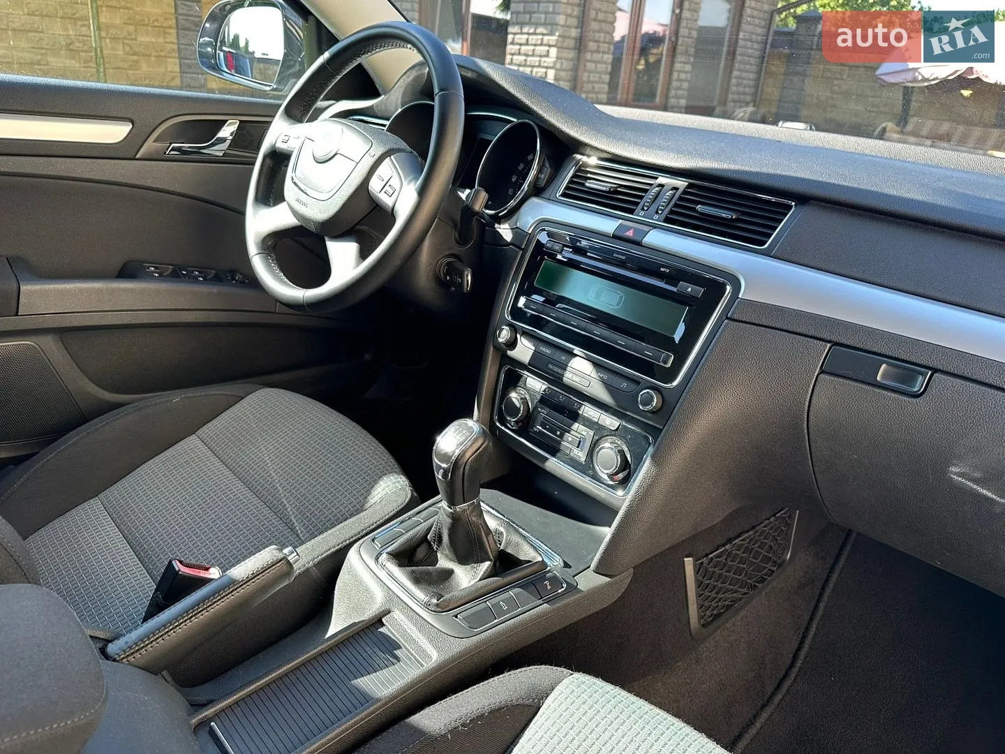 2011 Skoda Superb - мініатюра 27