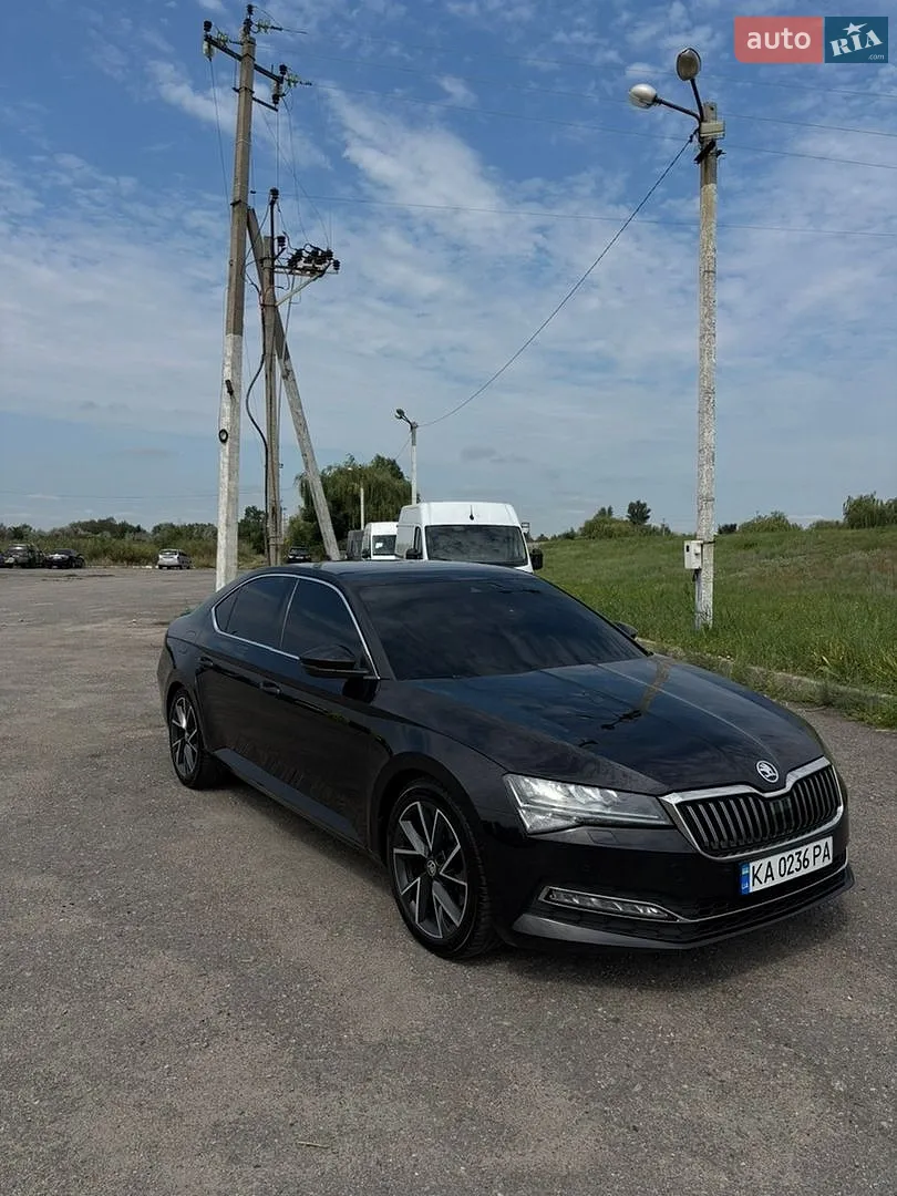 2021 Skoda Superb - фото 1