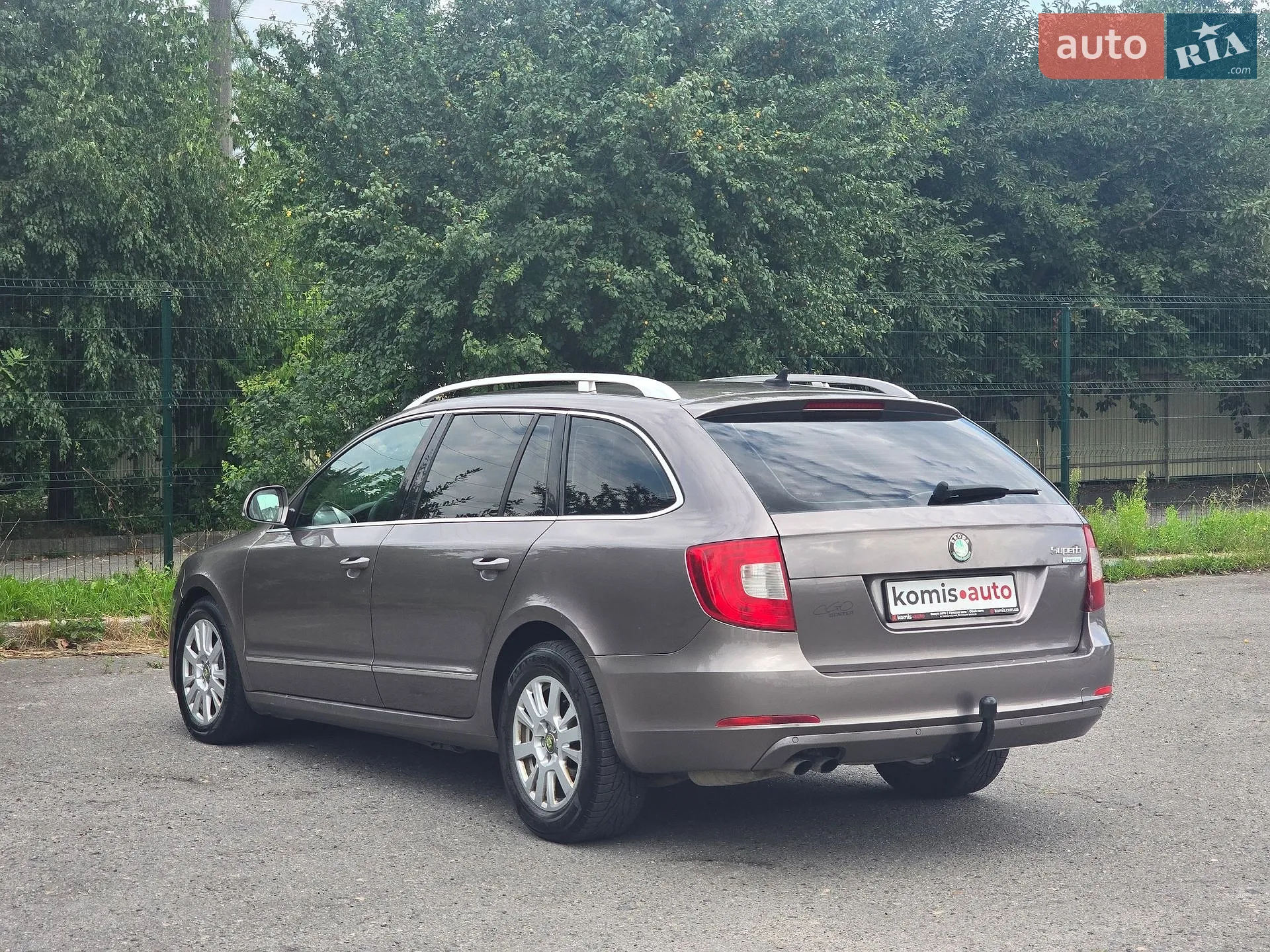 2011 Skoda Superb - мініатюра 8