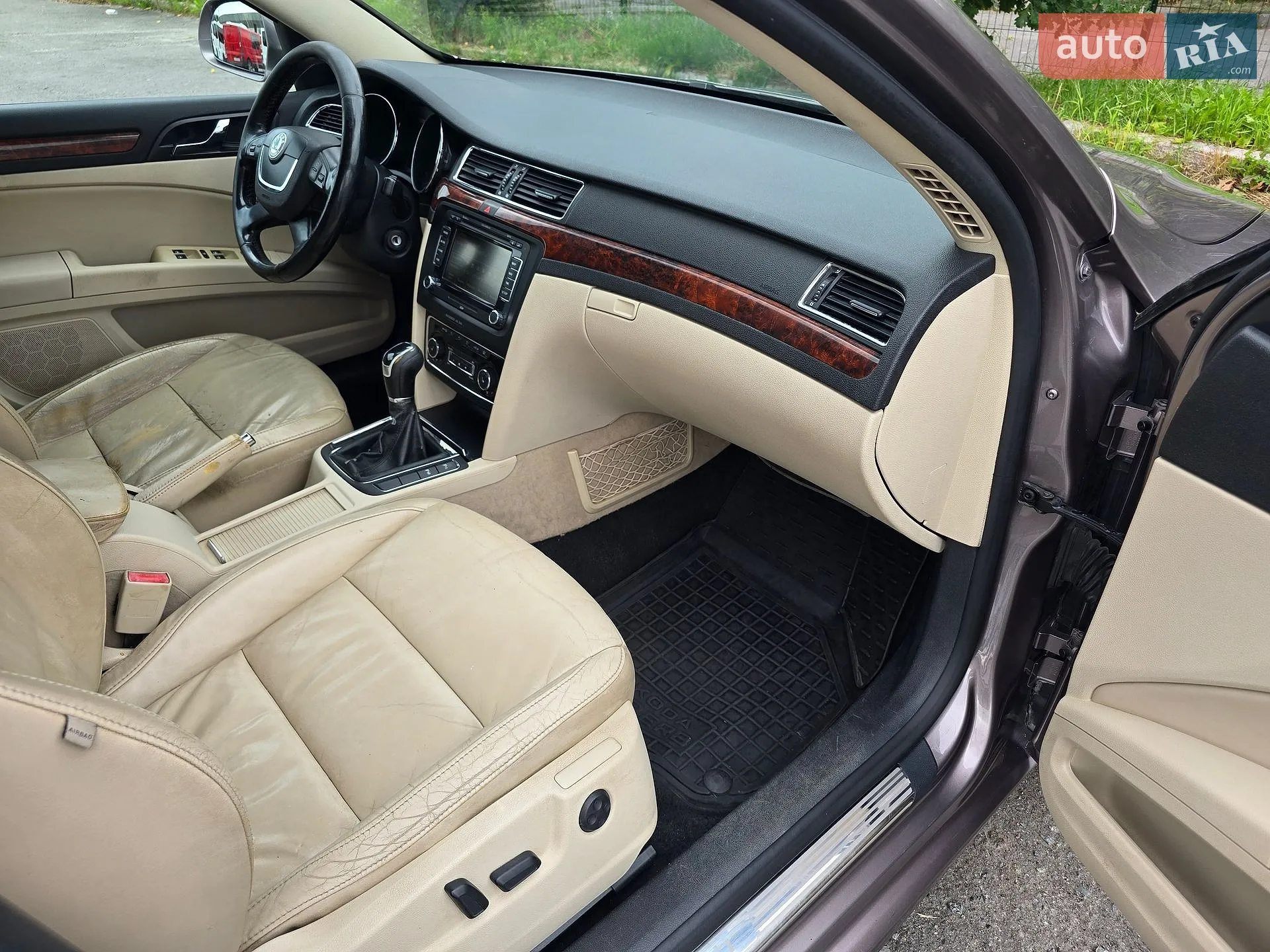 2011 Skoda Superb - мініатюра 37