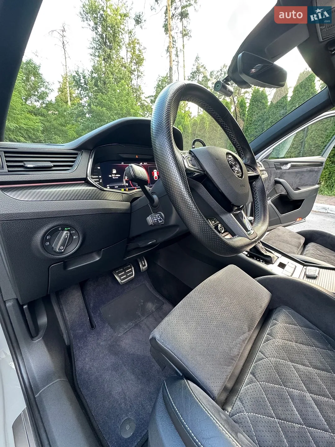 2020 Skoda Superb - мініатюра 38