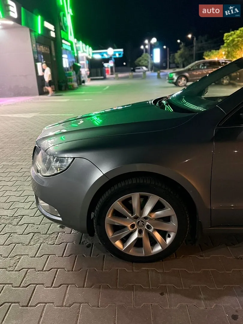 2011 Skoda Superb - мініатюра 7