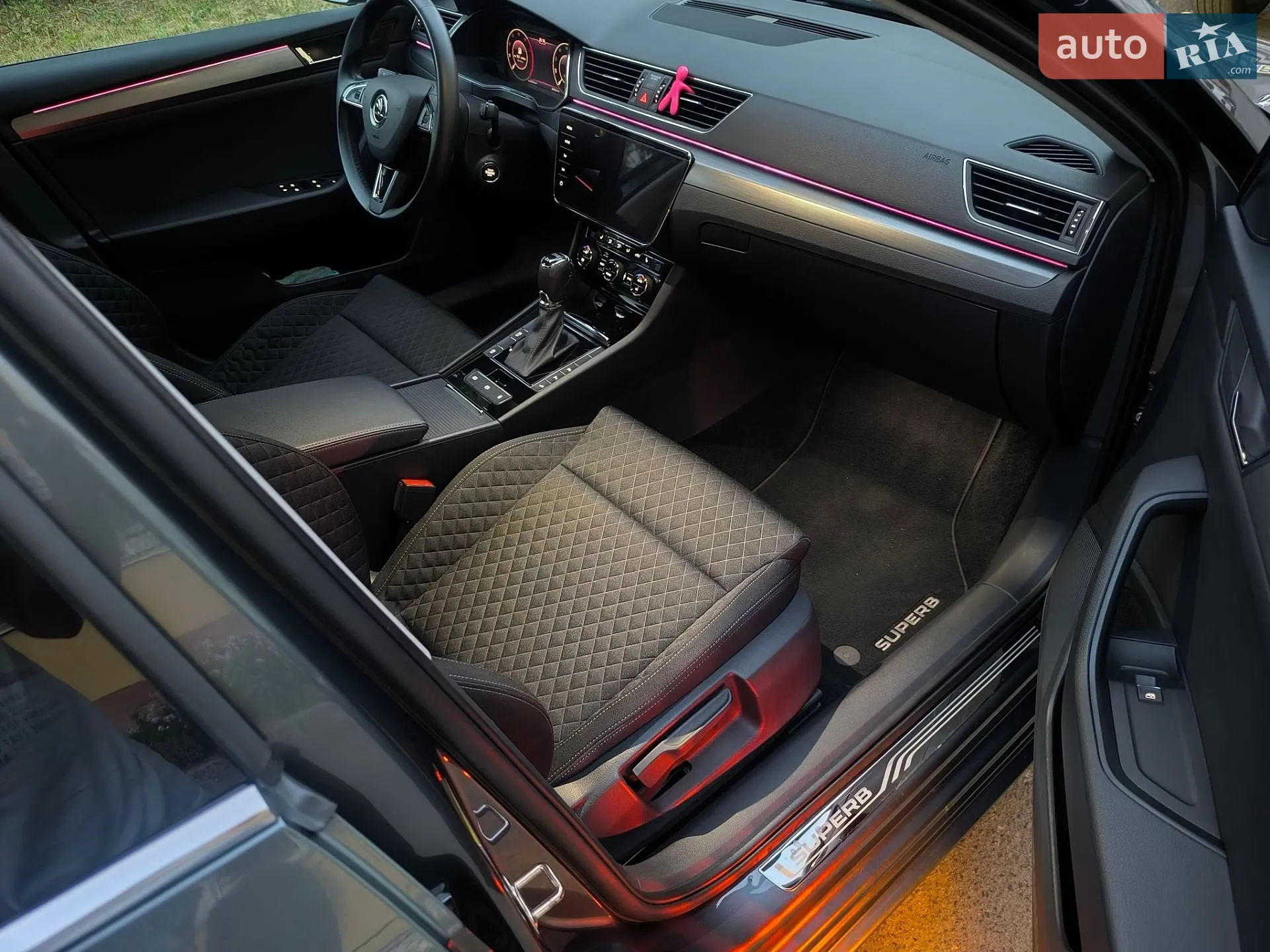 2018 Skoda Superb - мініатюра 20