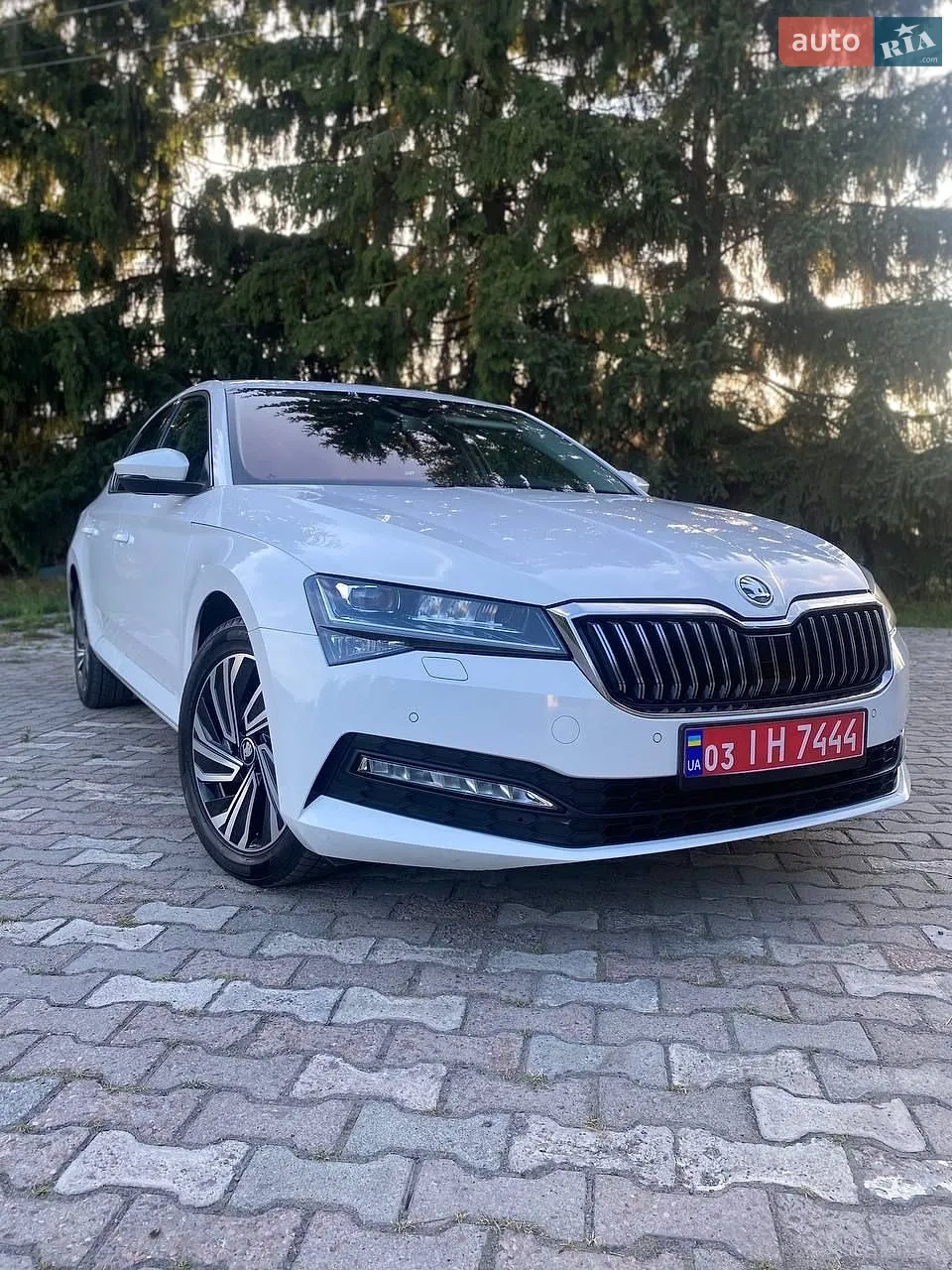 2019 Skoda Superb - мініатюра 12