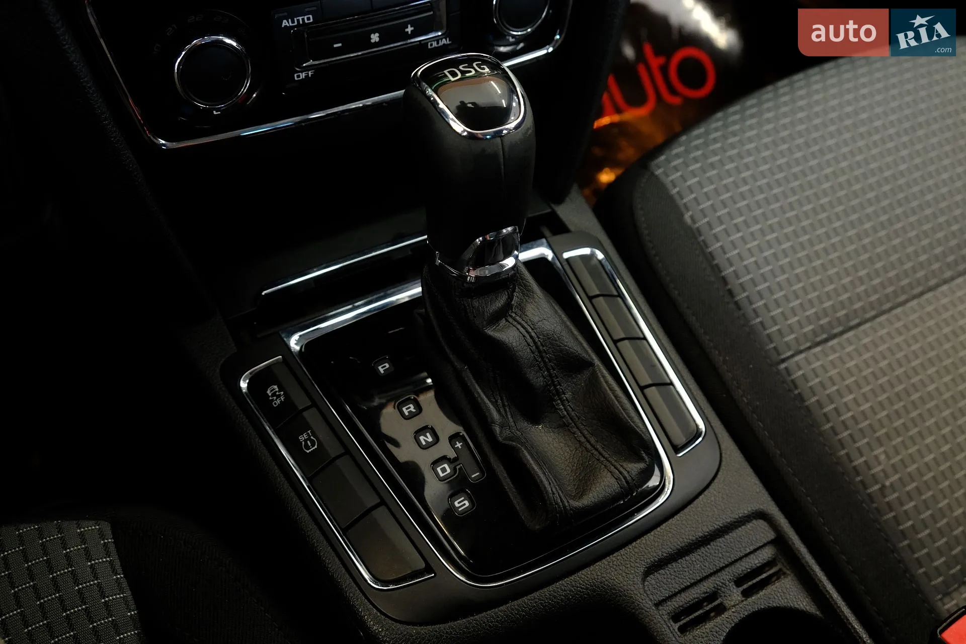 2013 Skoda Superb - мініатюра 23