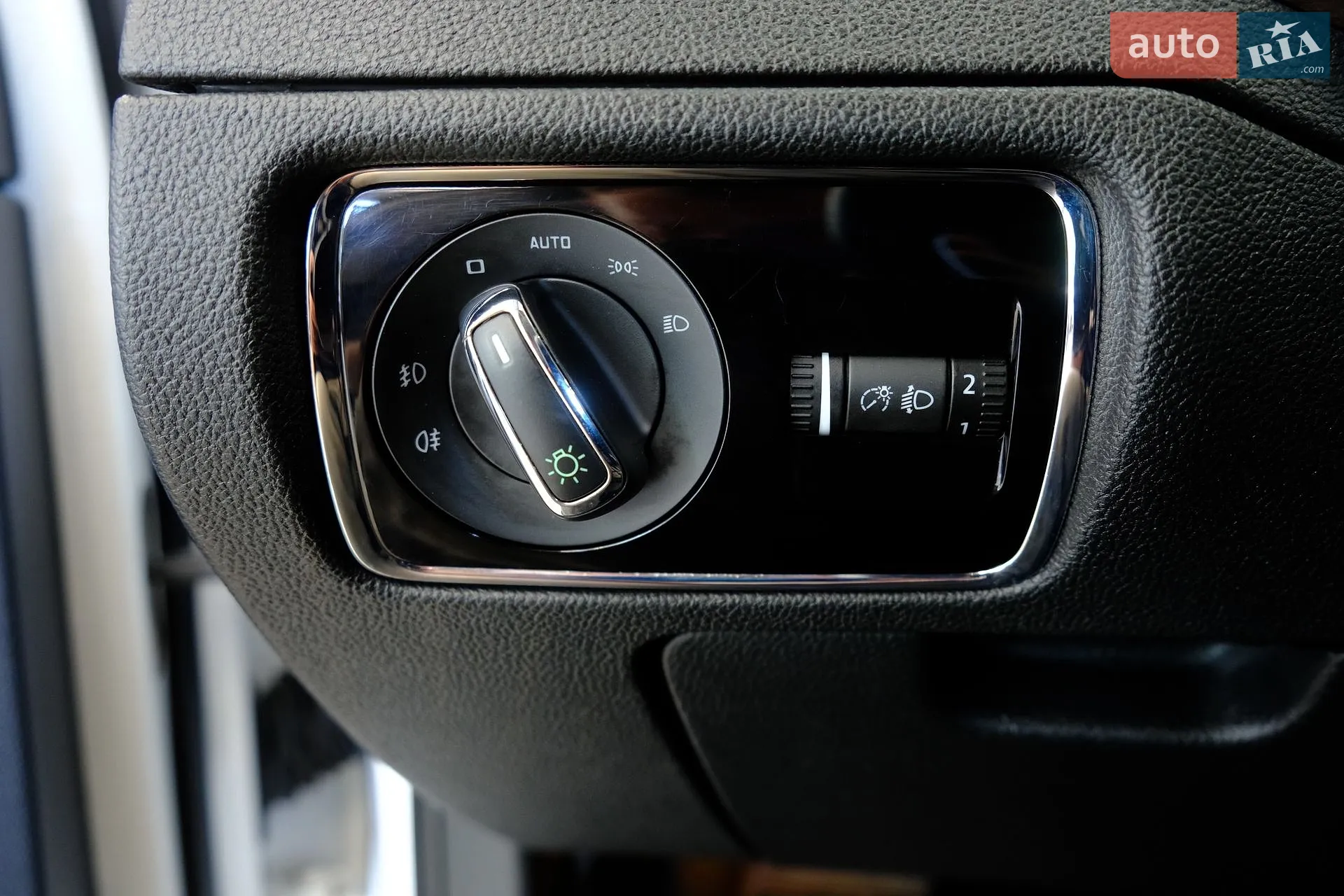 2013 Skoda Superb - мініатюра 27