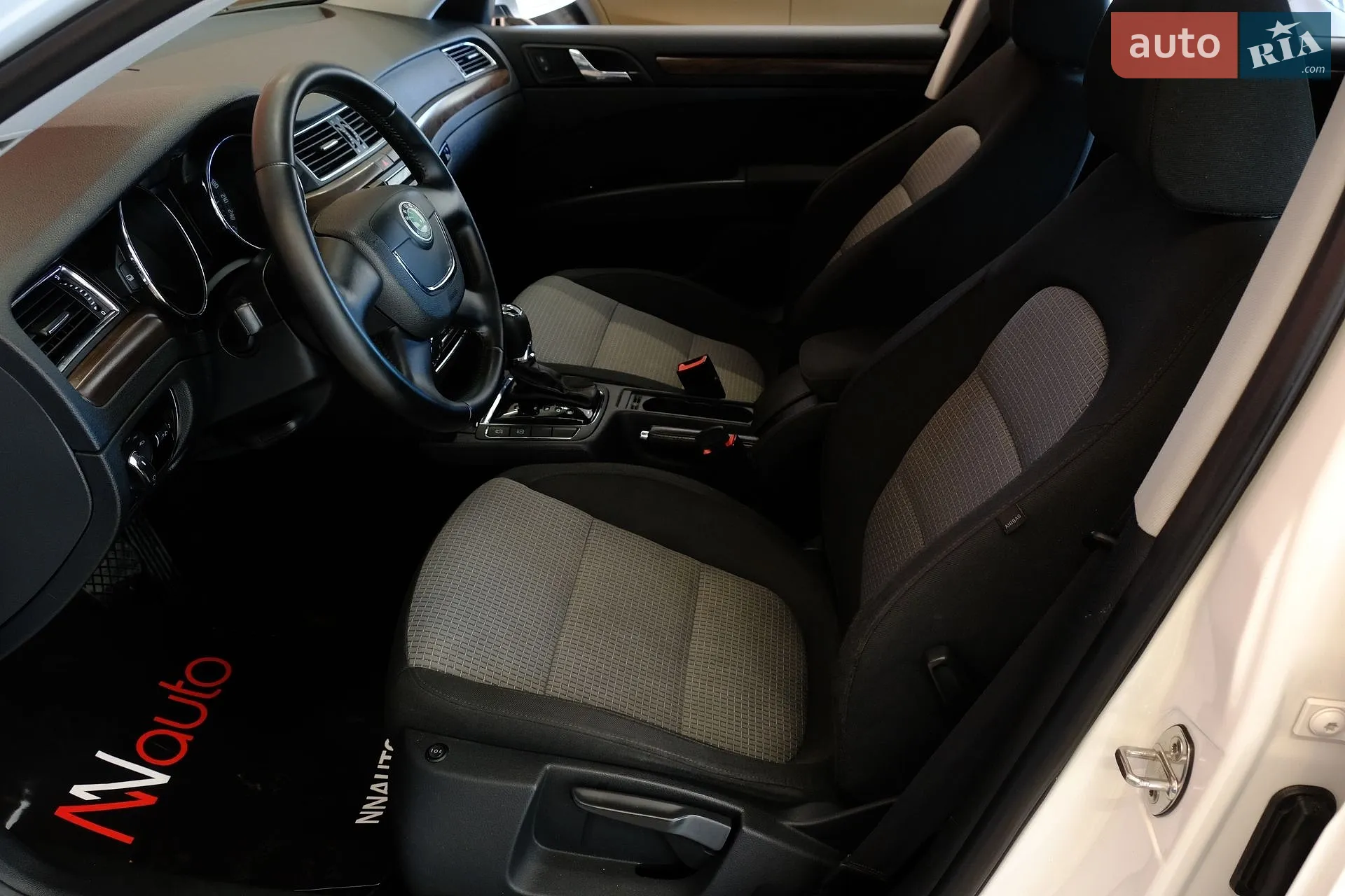 2013 Skoda Superb - мініатюра 29
