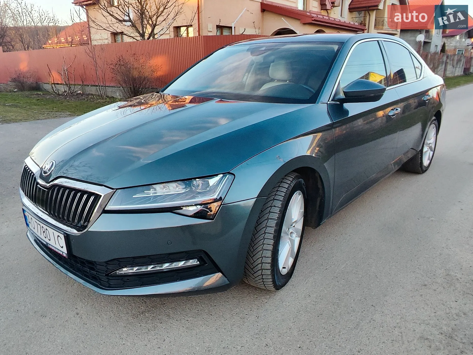 2019 Skoda Superb - мініатюра 3